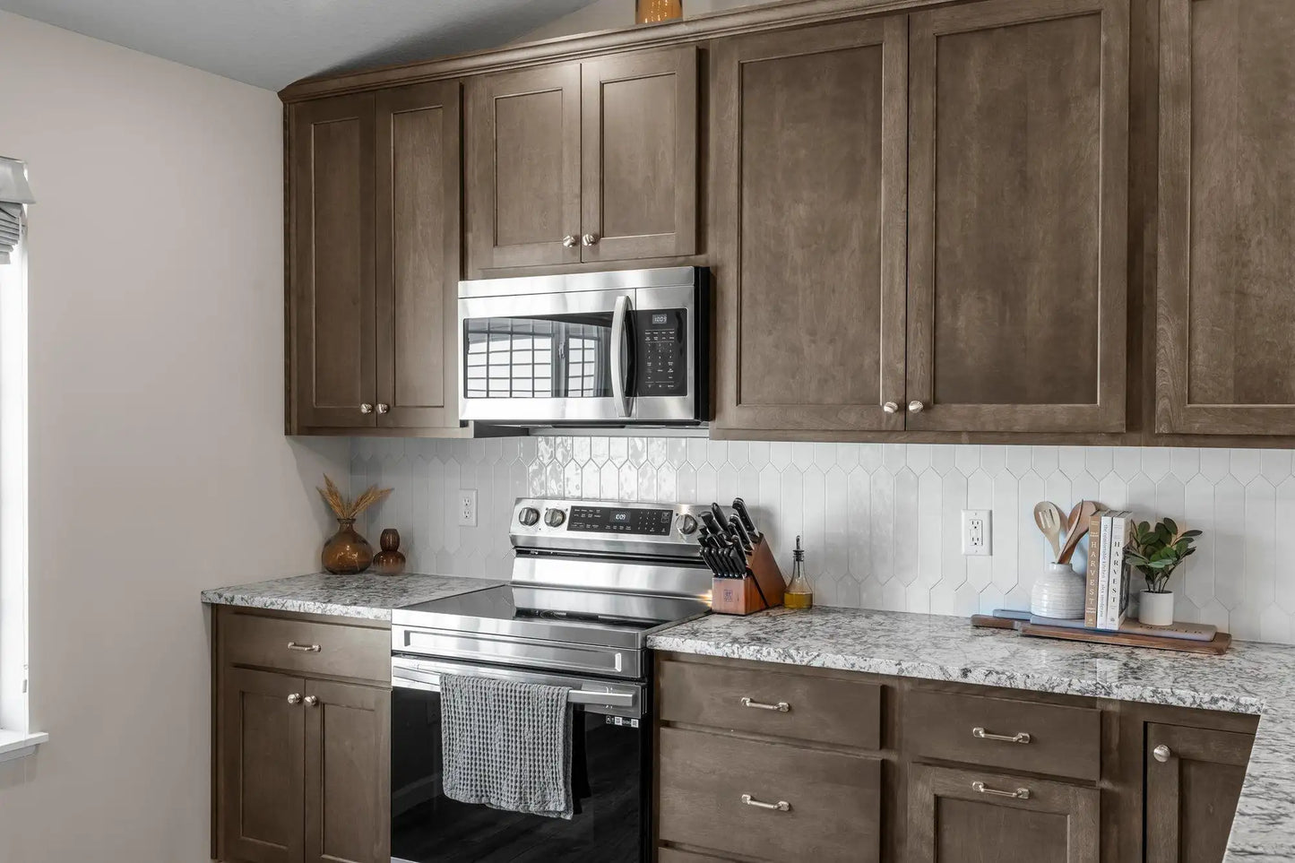 5928 Upper 179th St , Lakeville, MN 55044