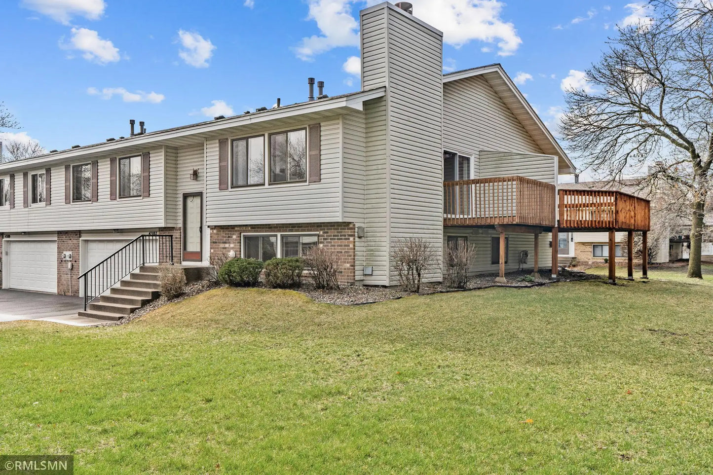 4307 Evergreen Drive, Vadnais Heights, MN 55127