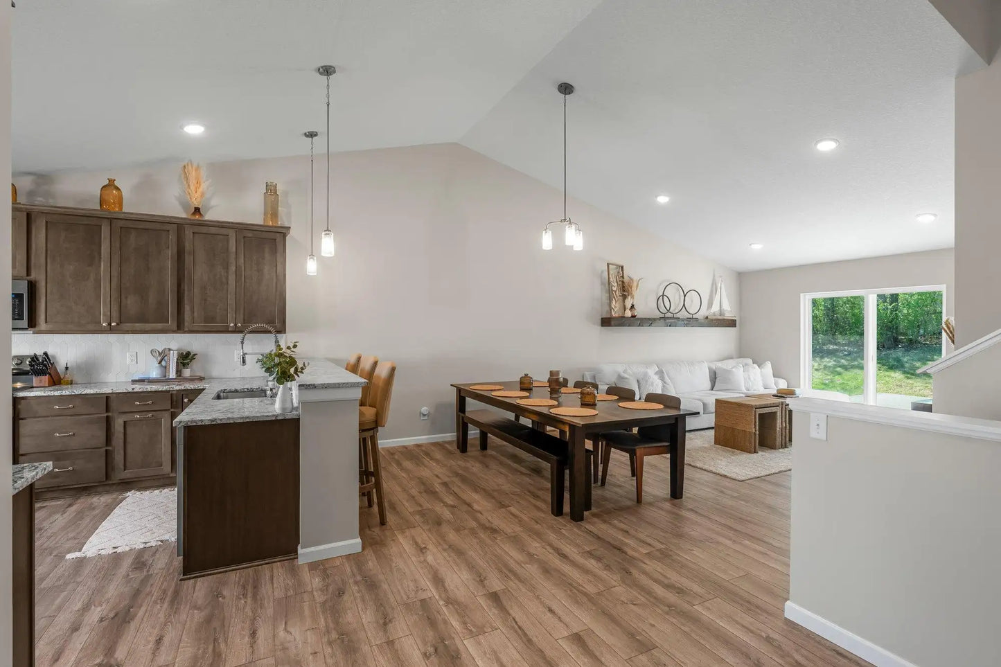 5928 Upper 179th St , Lakeville, MN 55044