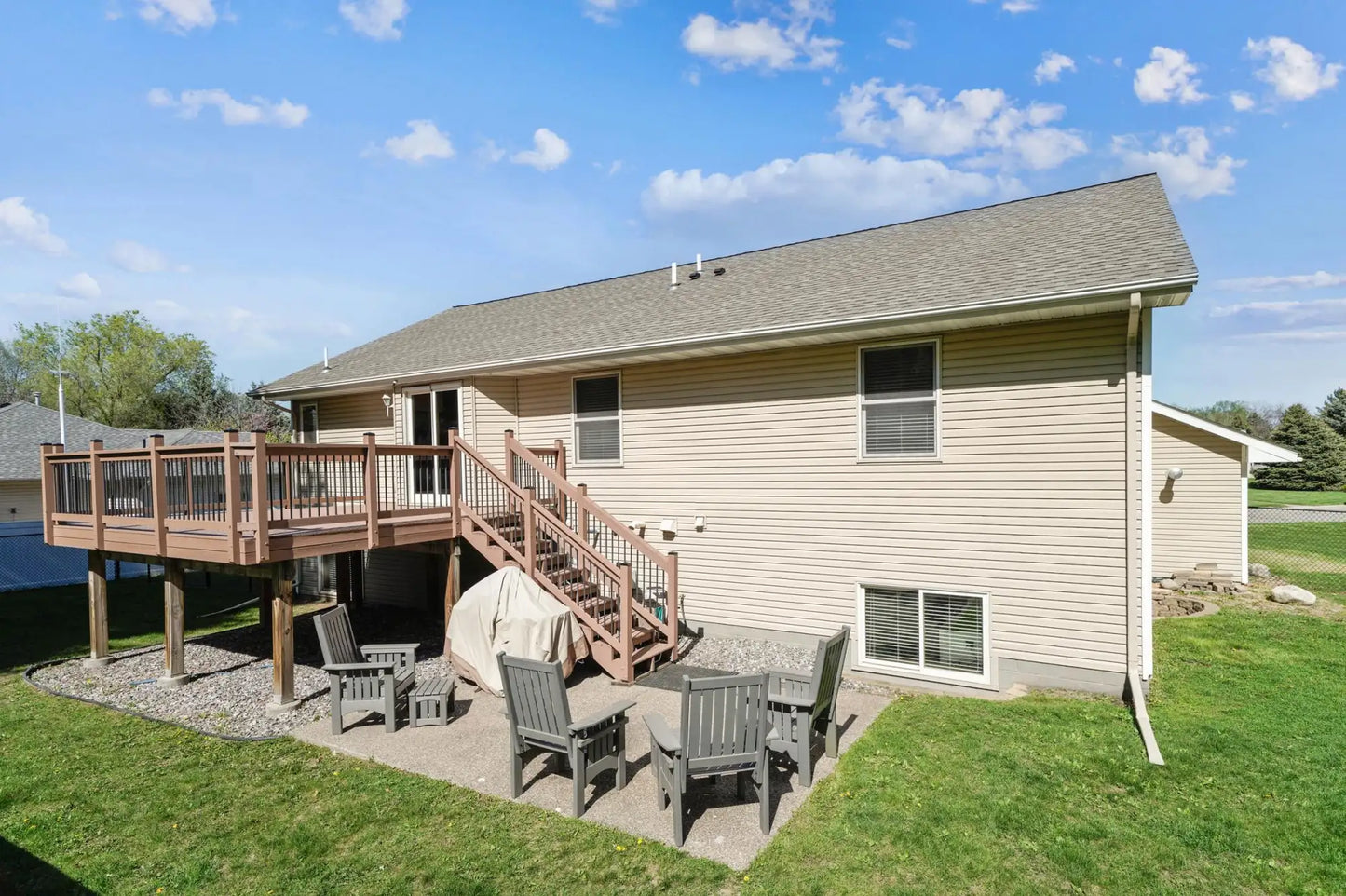 1036 Creekview Lane, Belle Plaine, MN 56011