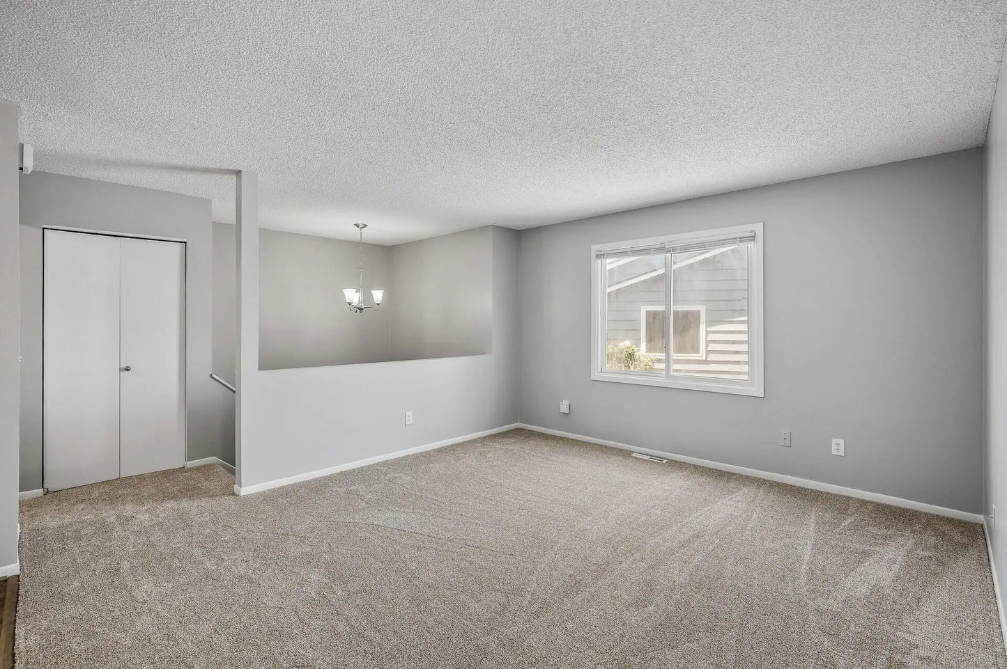 4422 Cinnamon Ridge Trail, Eagan, MN 55122