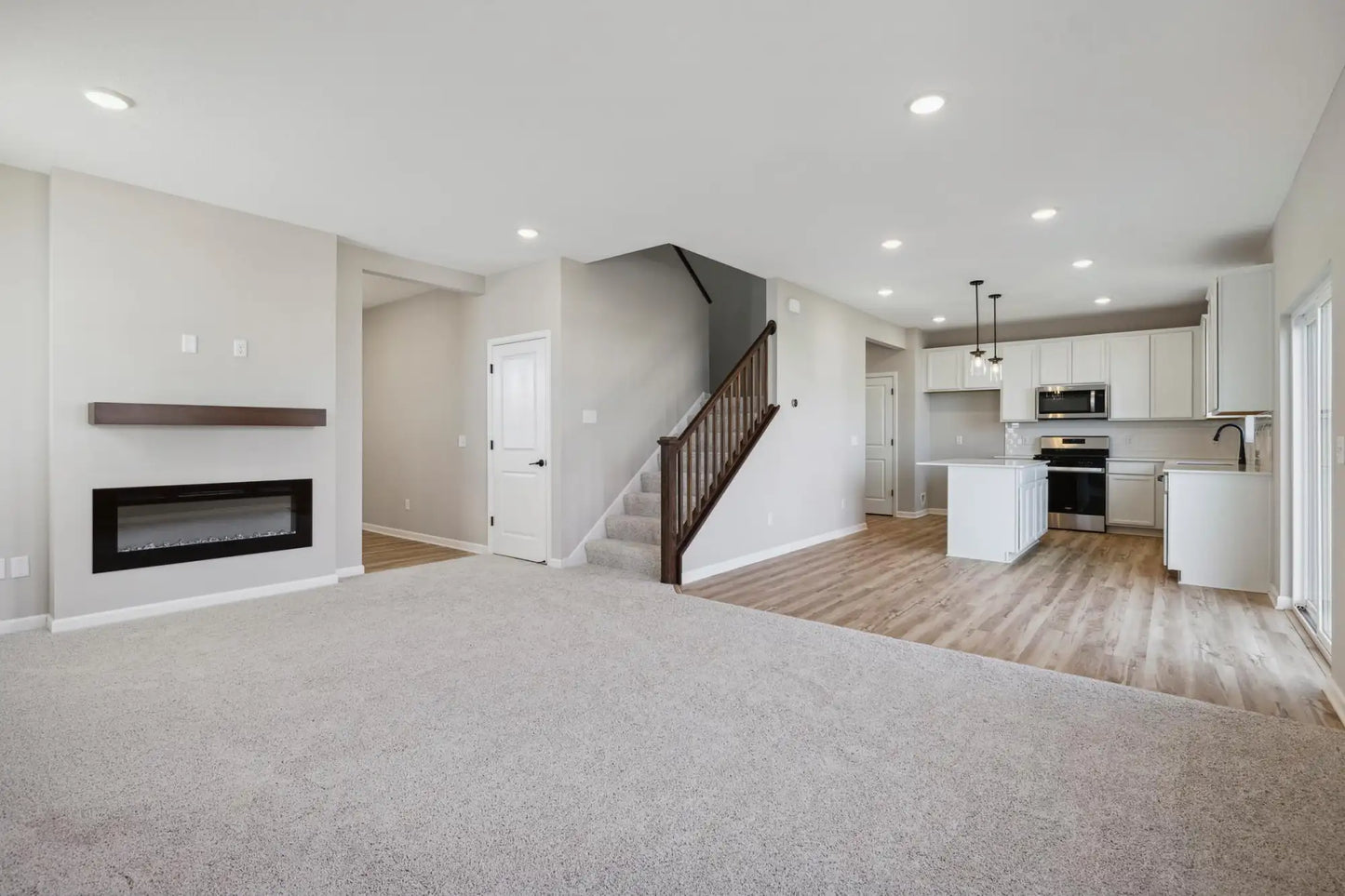 4810 Airlake Drive, Woodbury, MN 55129
