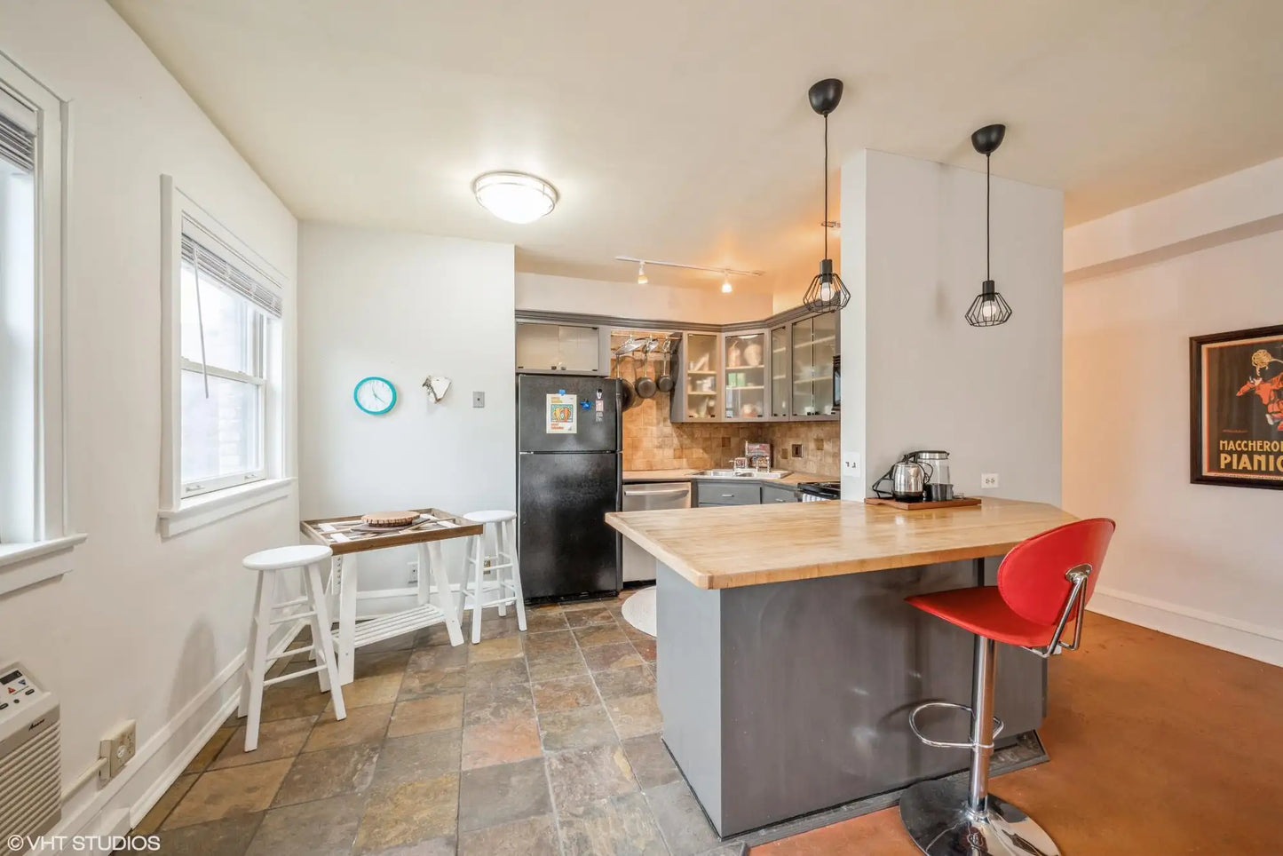 79 Western Avenue, Saint Paul, MN 55102