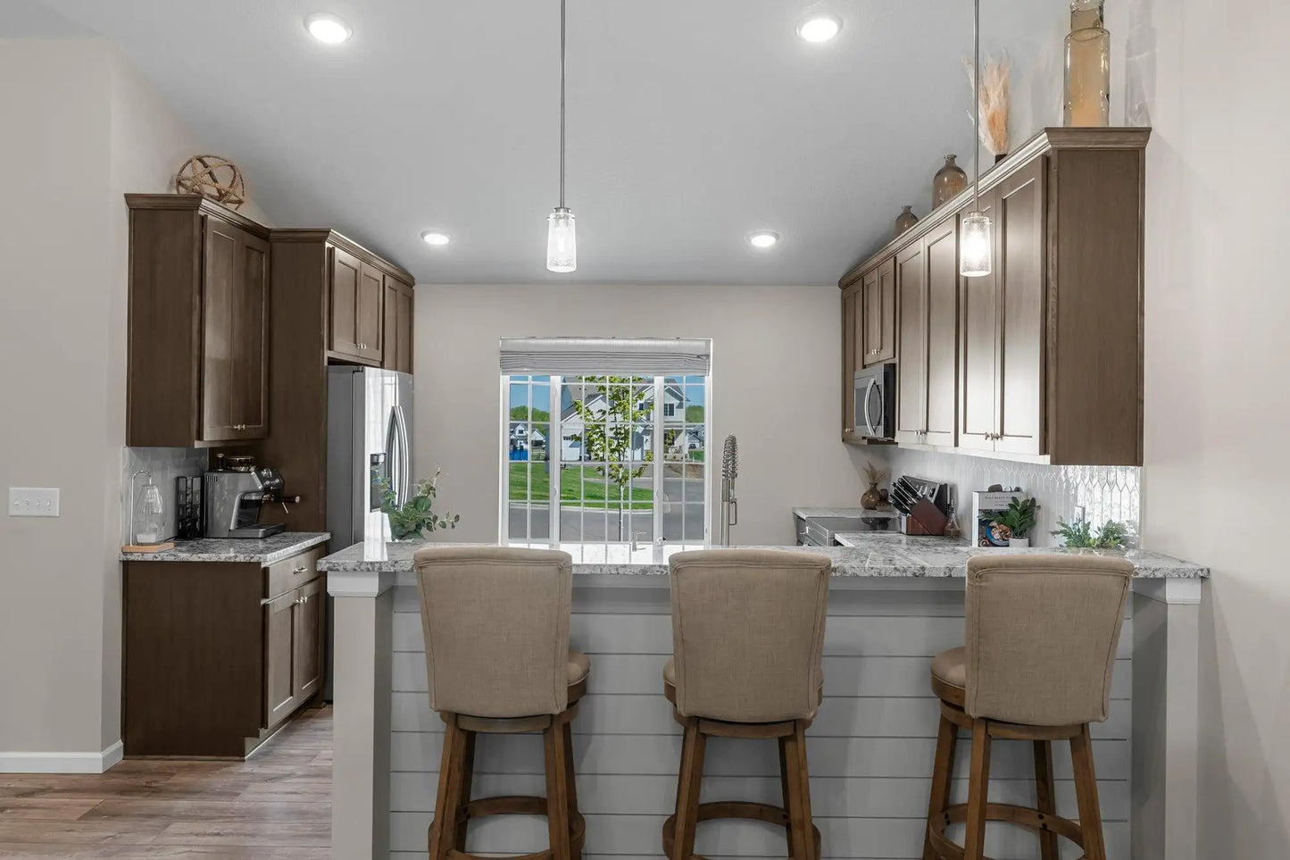 5928 Upper 179th St , Lakeville, MN 55044