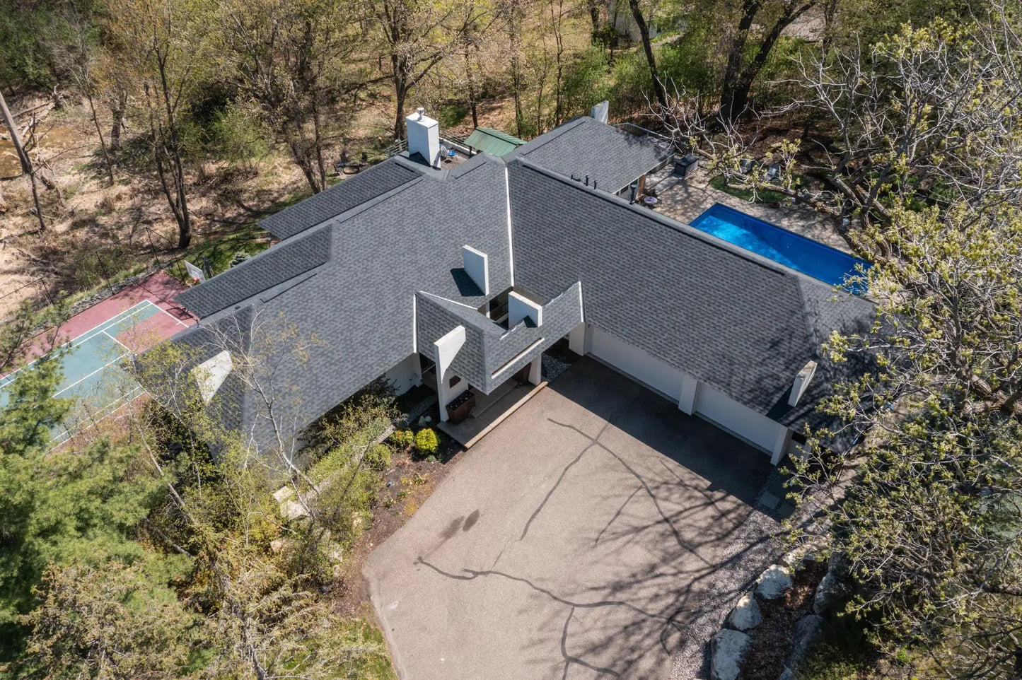 2226 Oakland Road, Minnetonka, MN 55305