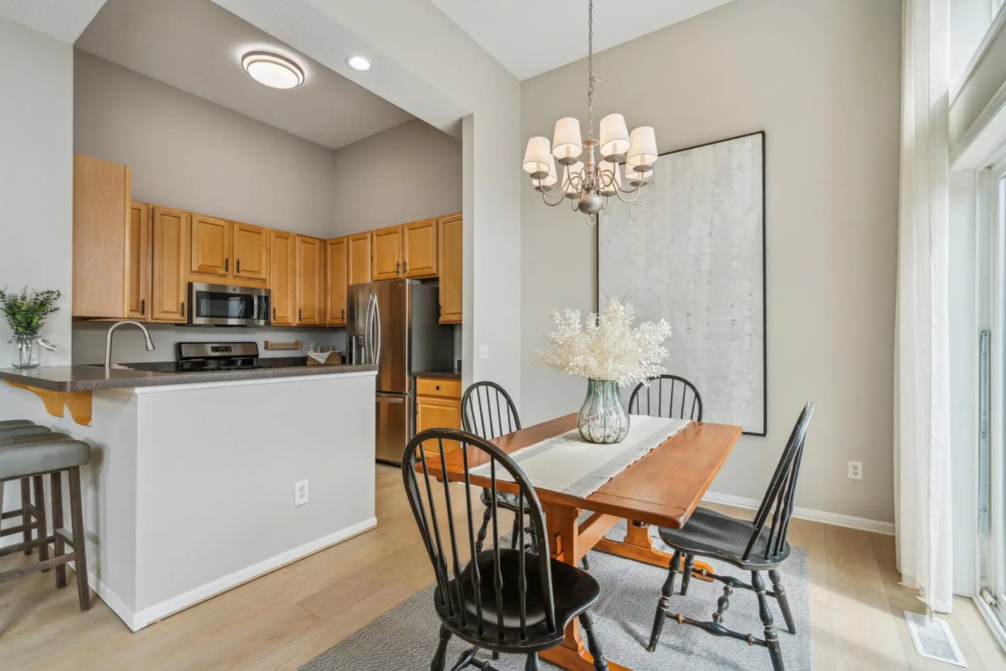 2115 Saint Johns Court, Woodbury, MN 55129