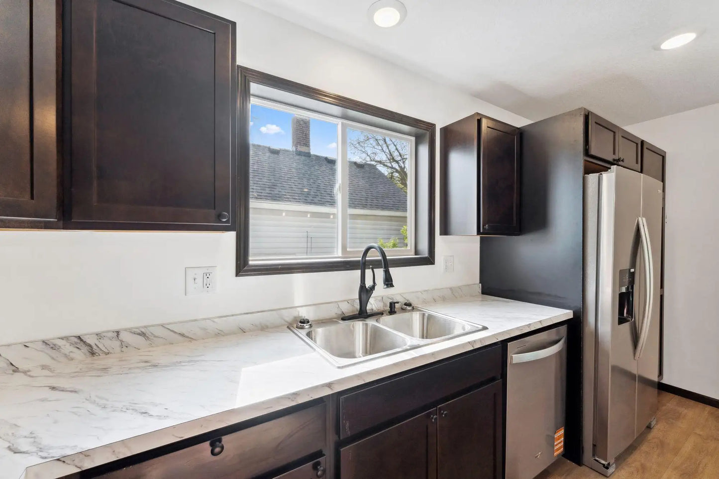1094 7th Street, Saint Paul, MN 55106