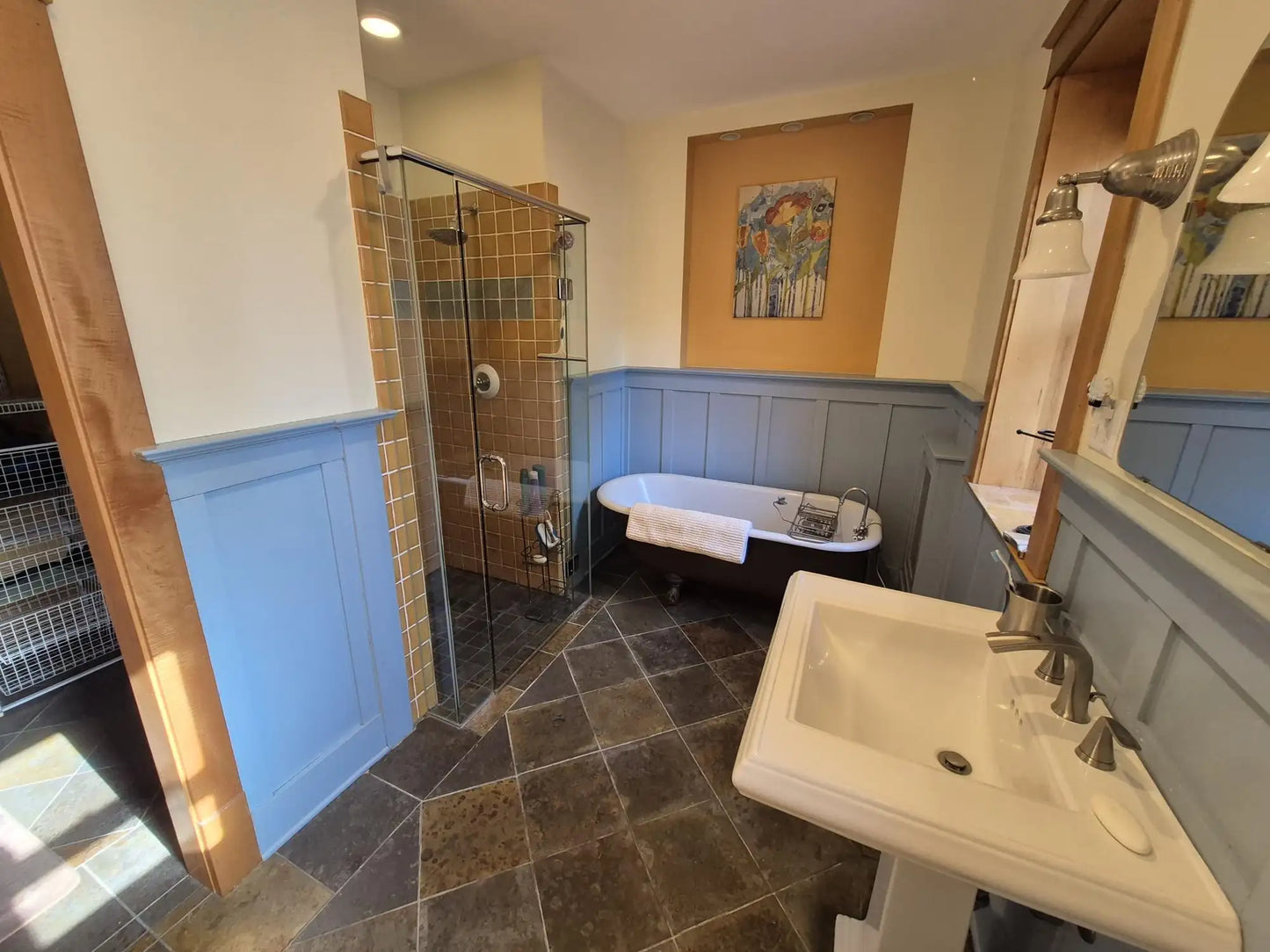 1311 Yale Place, Minneapolis, MN 55403