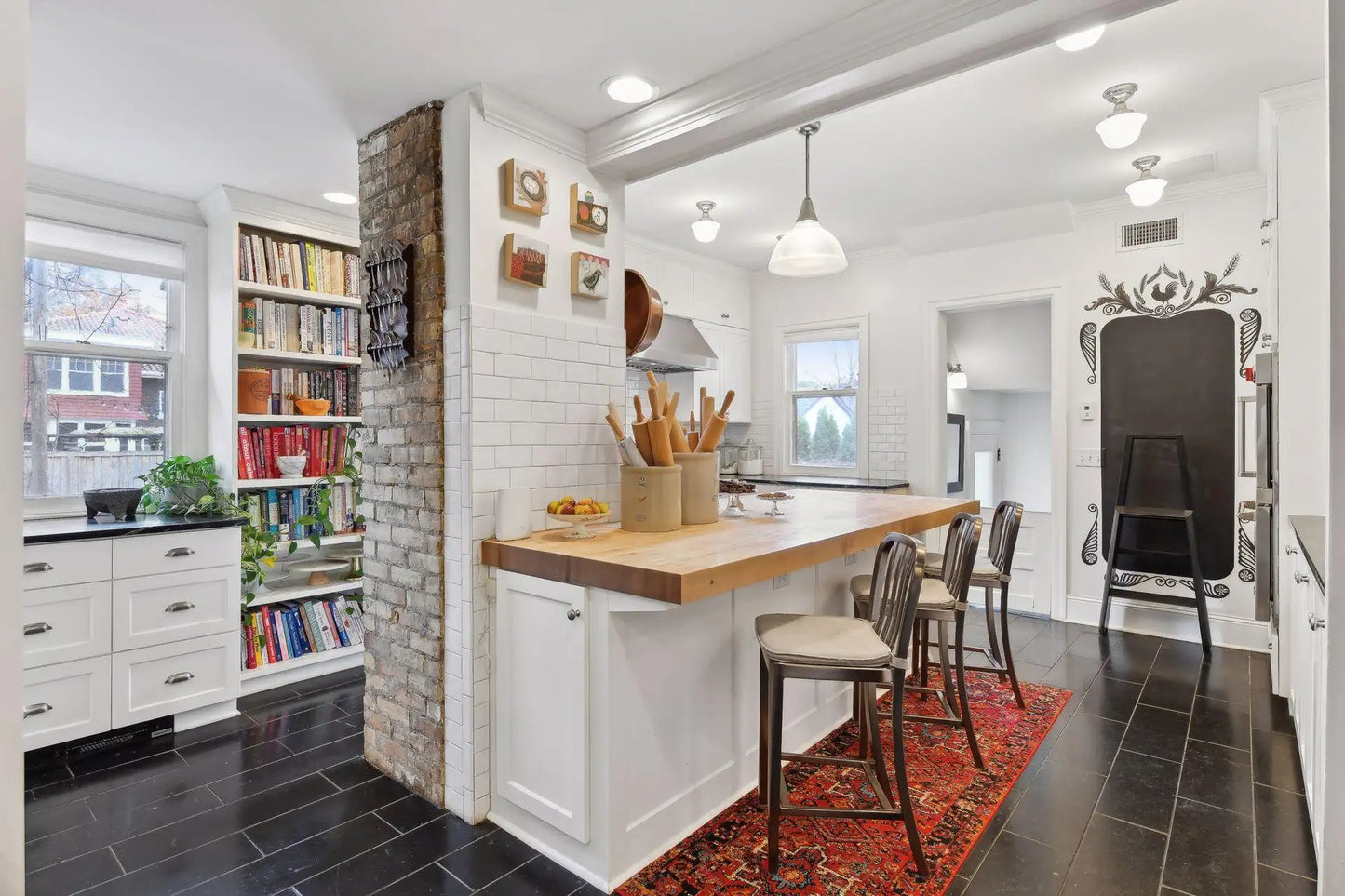 1807 Dupont Avenue, Minneapolis, MN 55403