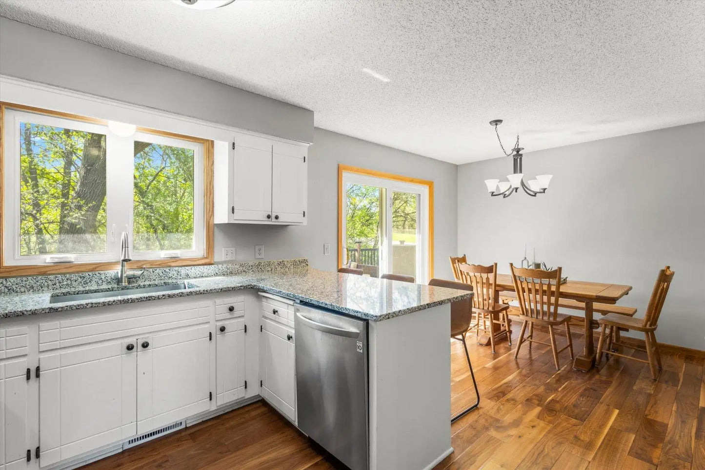 5998 133rd Street Court, Apple Valley, MN 55124