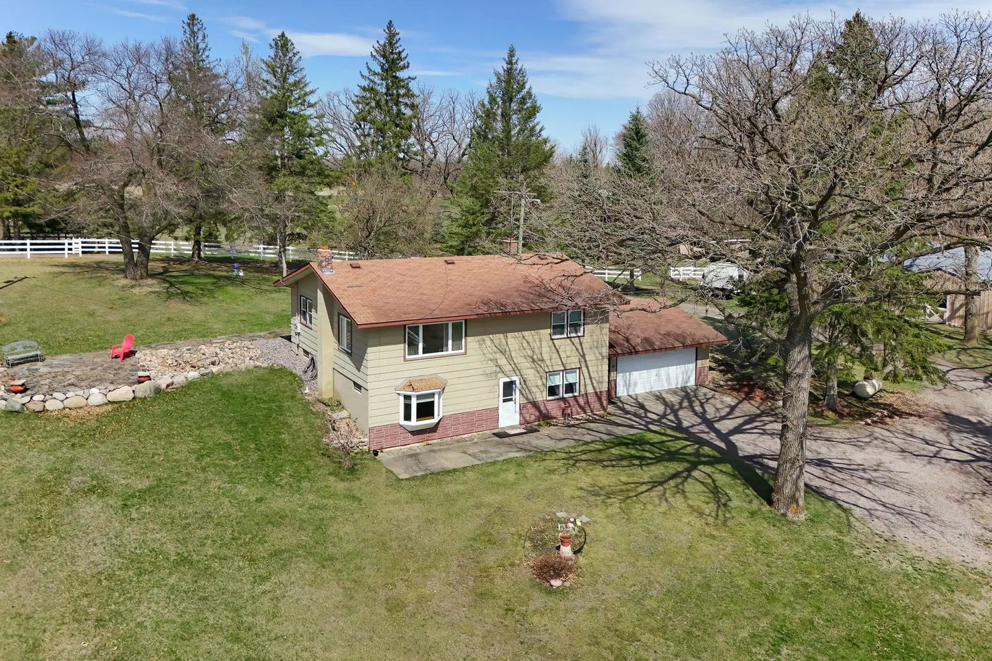 2241 County Road 39 , Silver Creek Twp, MN 55358