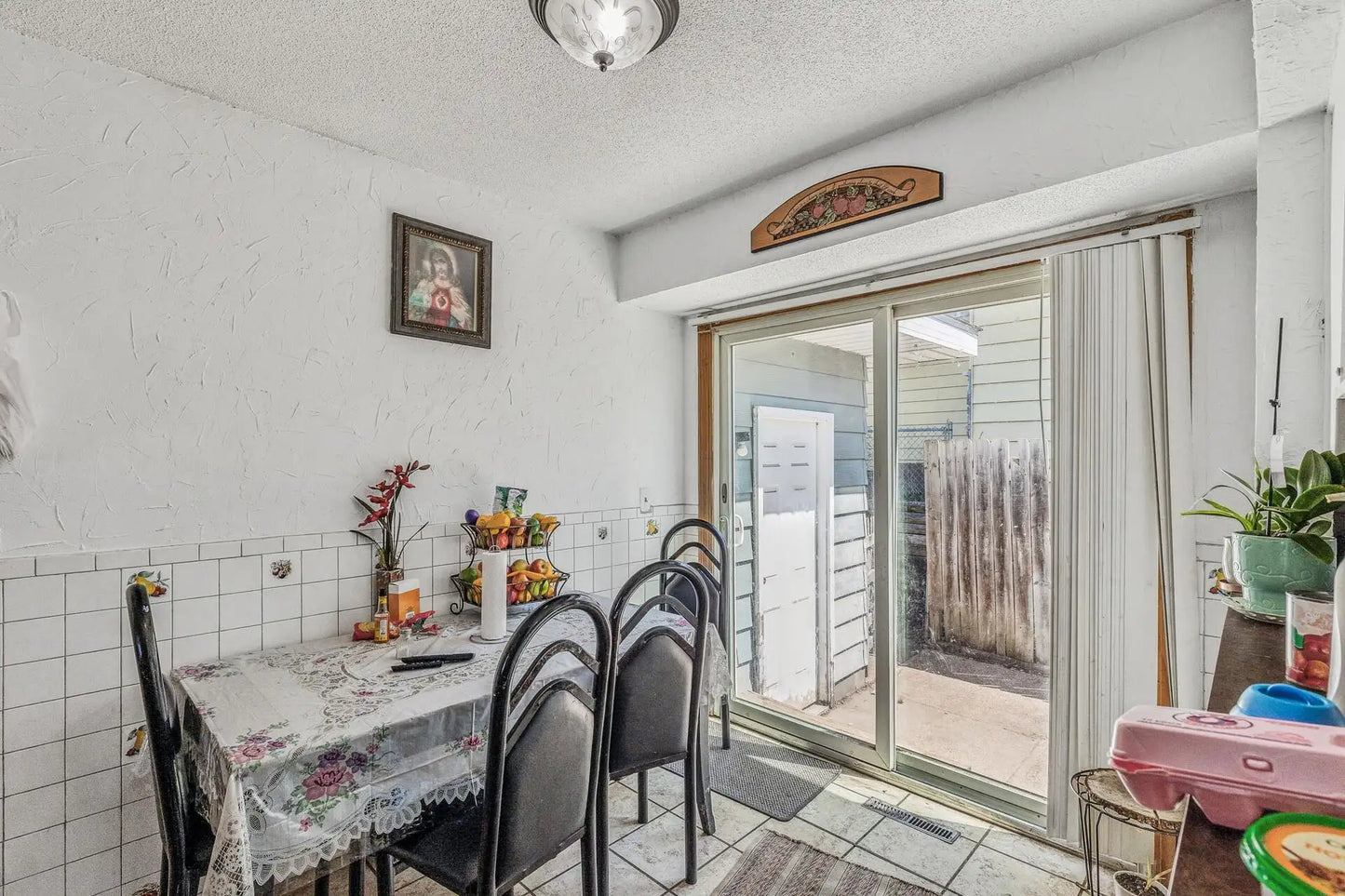 360 Hawthorne Avenue, Saint Paul, MN 55130