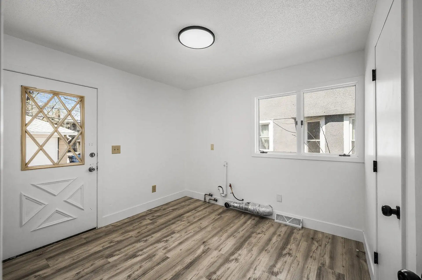 3240 Pleasant Avenue, Minneapolis, MN 55408