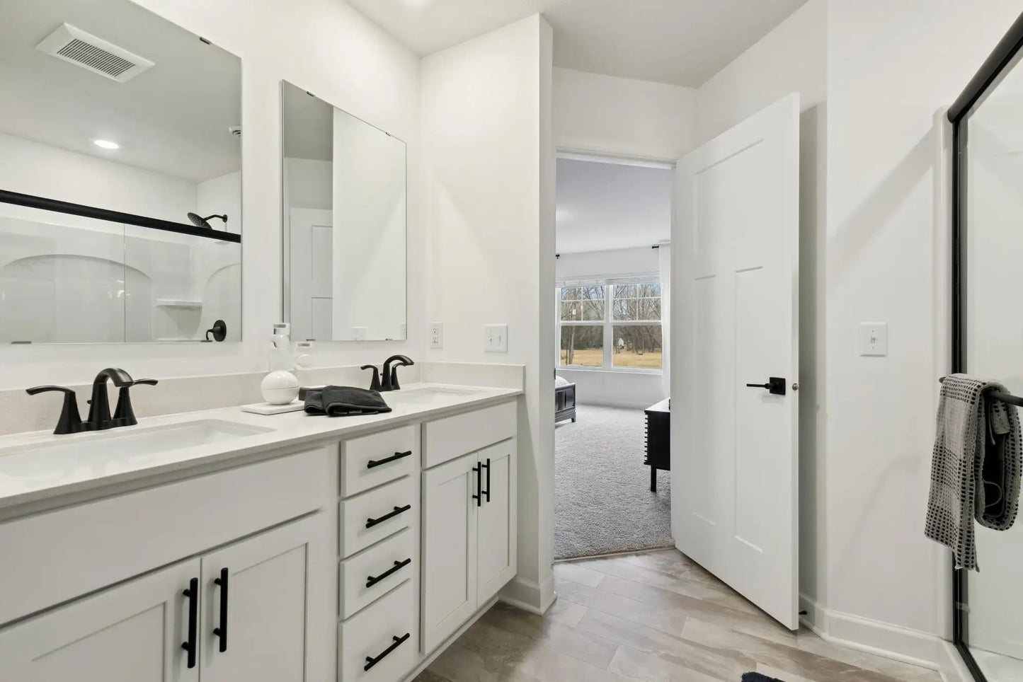 2146 Tyrone Drive, Shakopee, MN 55379
