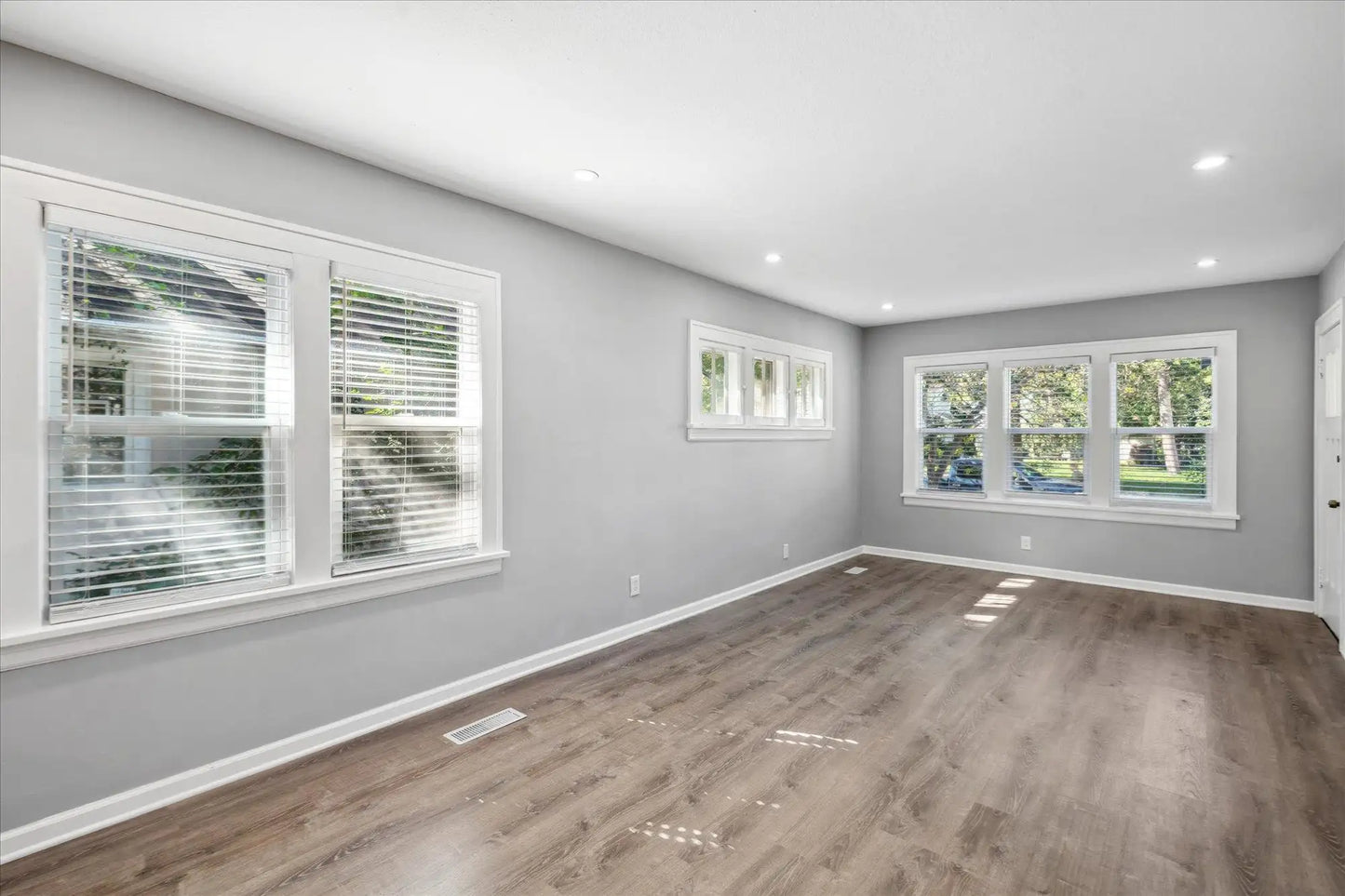 3410 Russell Avenue, Minneapolis, MN 55412