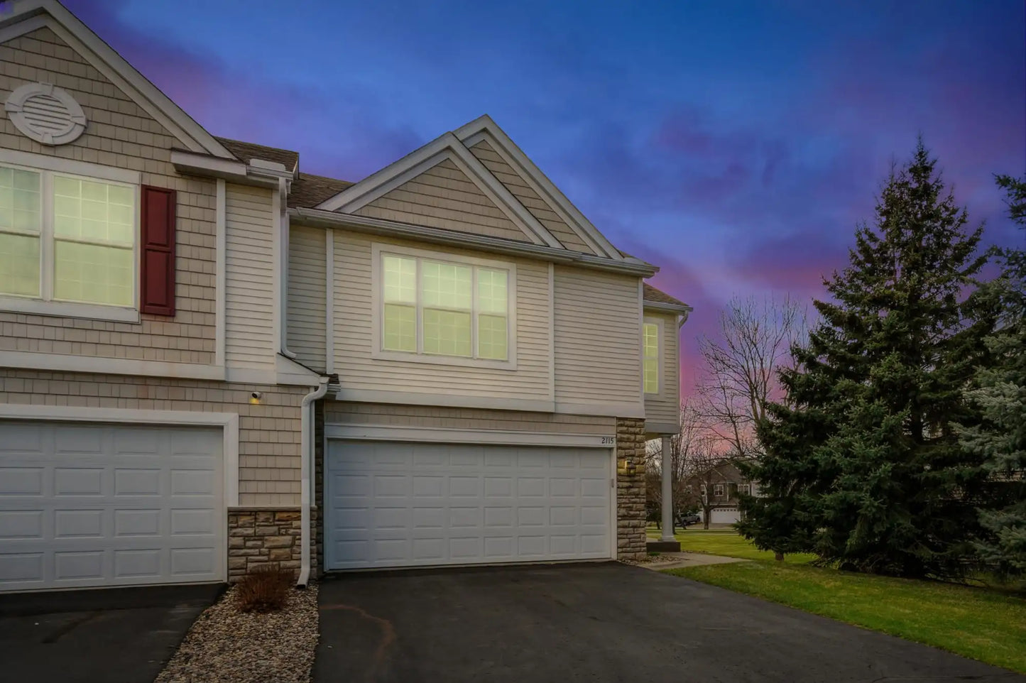 2115 Saint Johns Court, Woodbury, MN 55129