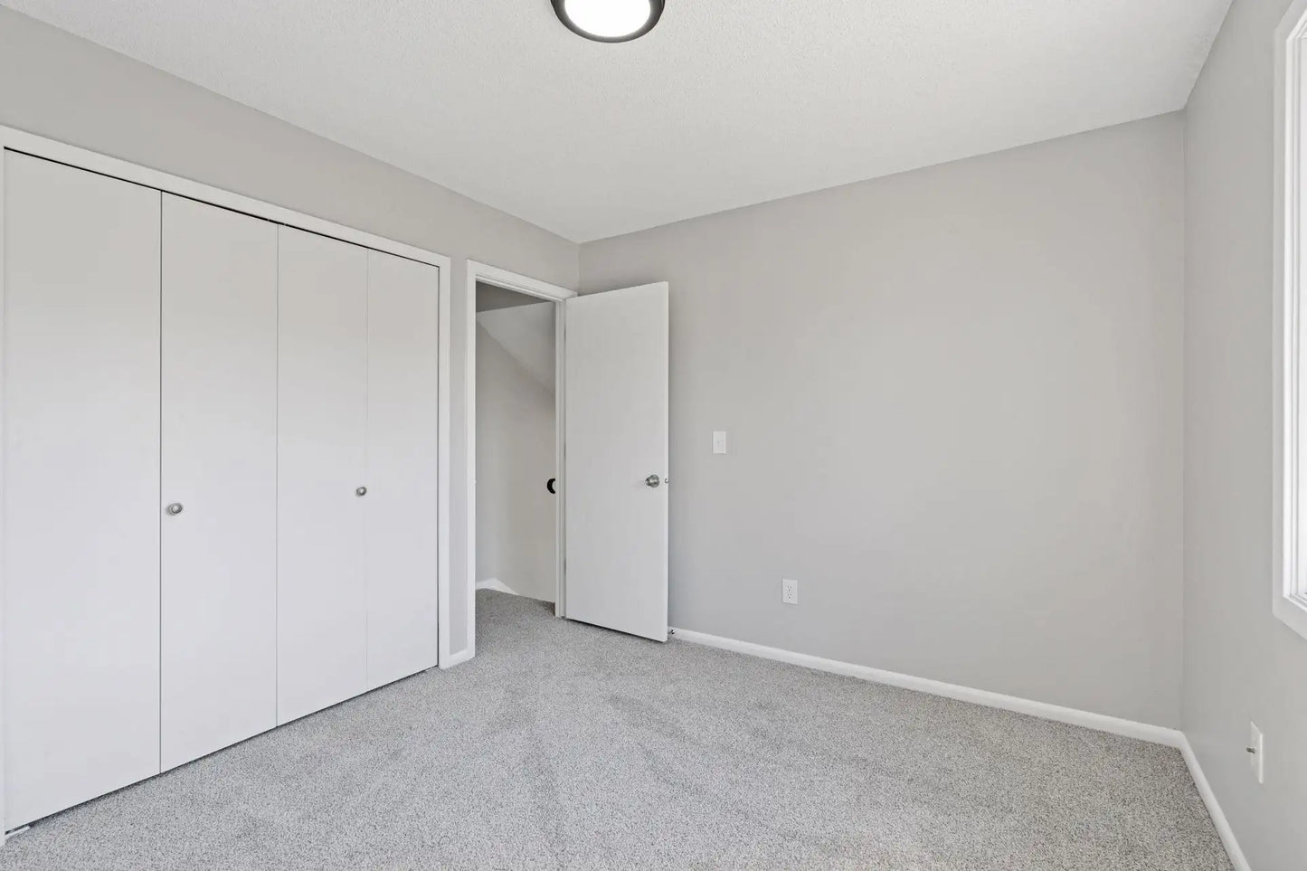 8709 Maplebrook Circle, Brooklyn Park, MN 55445