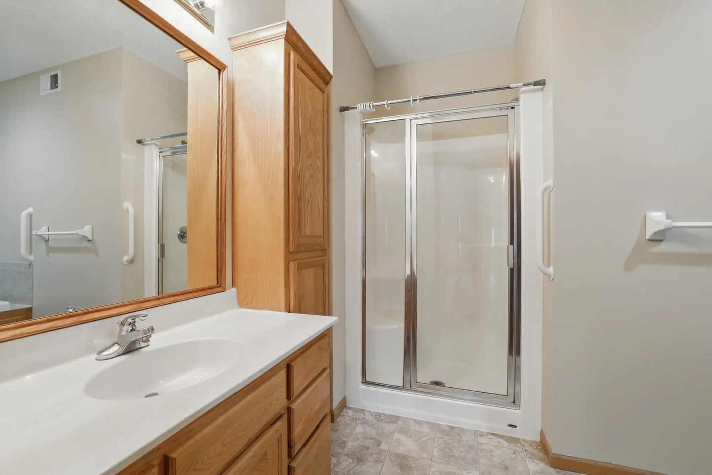 1191 Sterling Circle, Maplewood, MN 55119