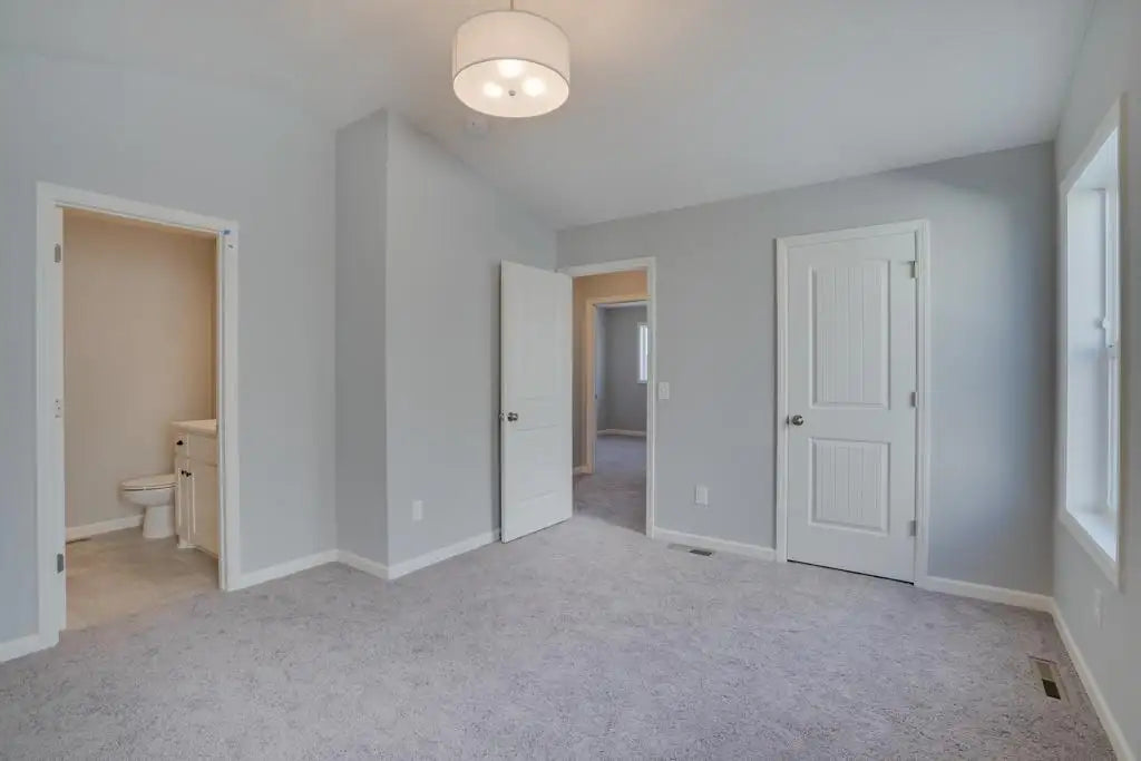 19911 English Avenue, Forest Lake, MN 55025