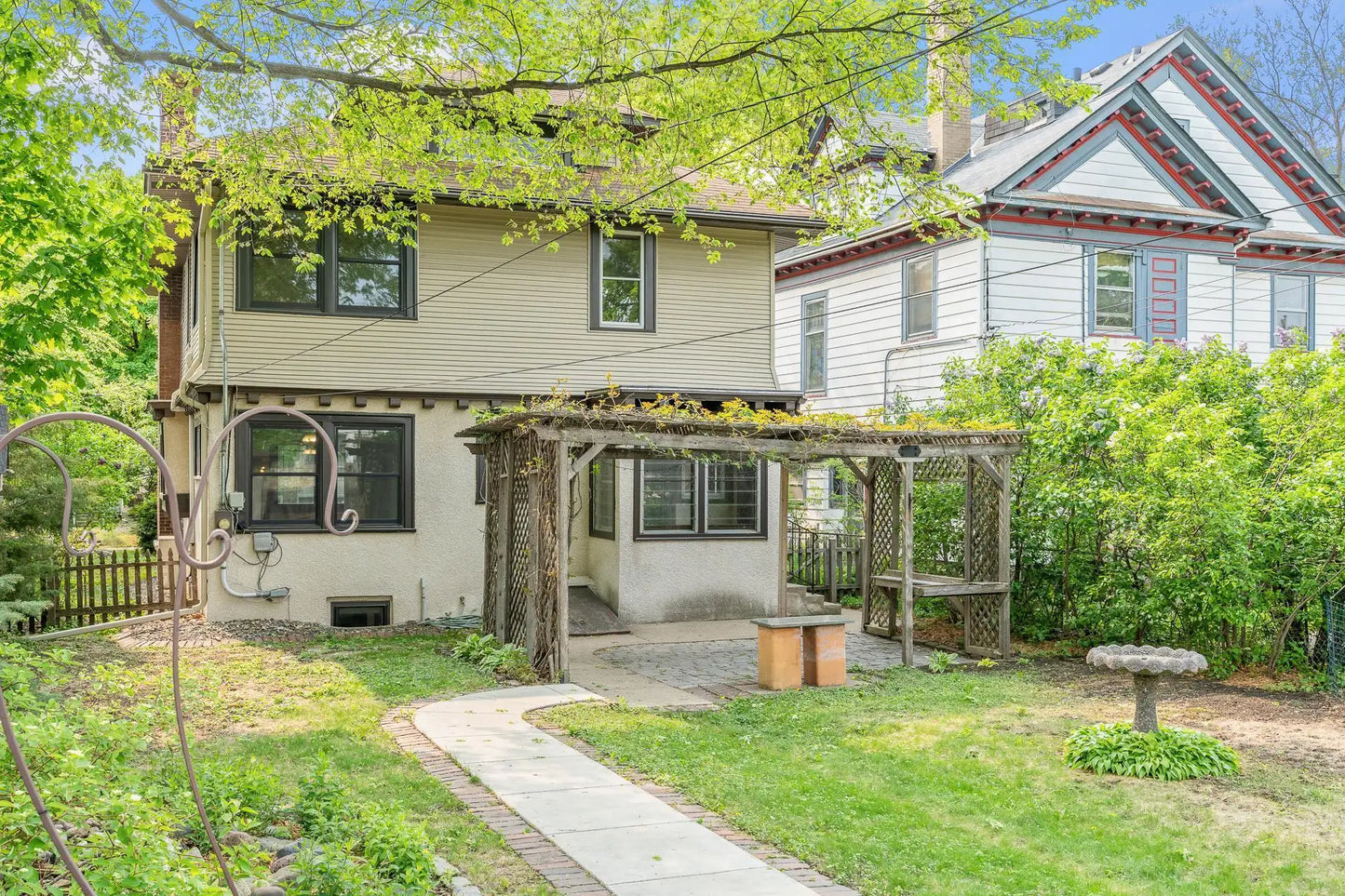 2505 Pleasant Avenue, Minneapolis, MN 55404