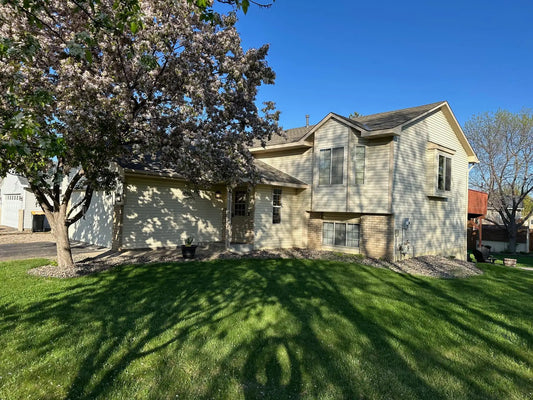 1326 Primrose Lane, Shakopee, MN 55379