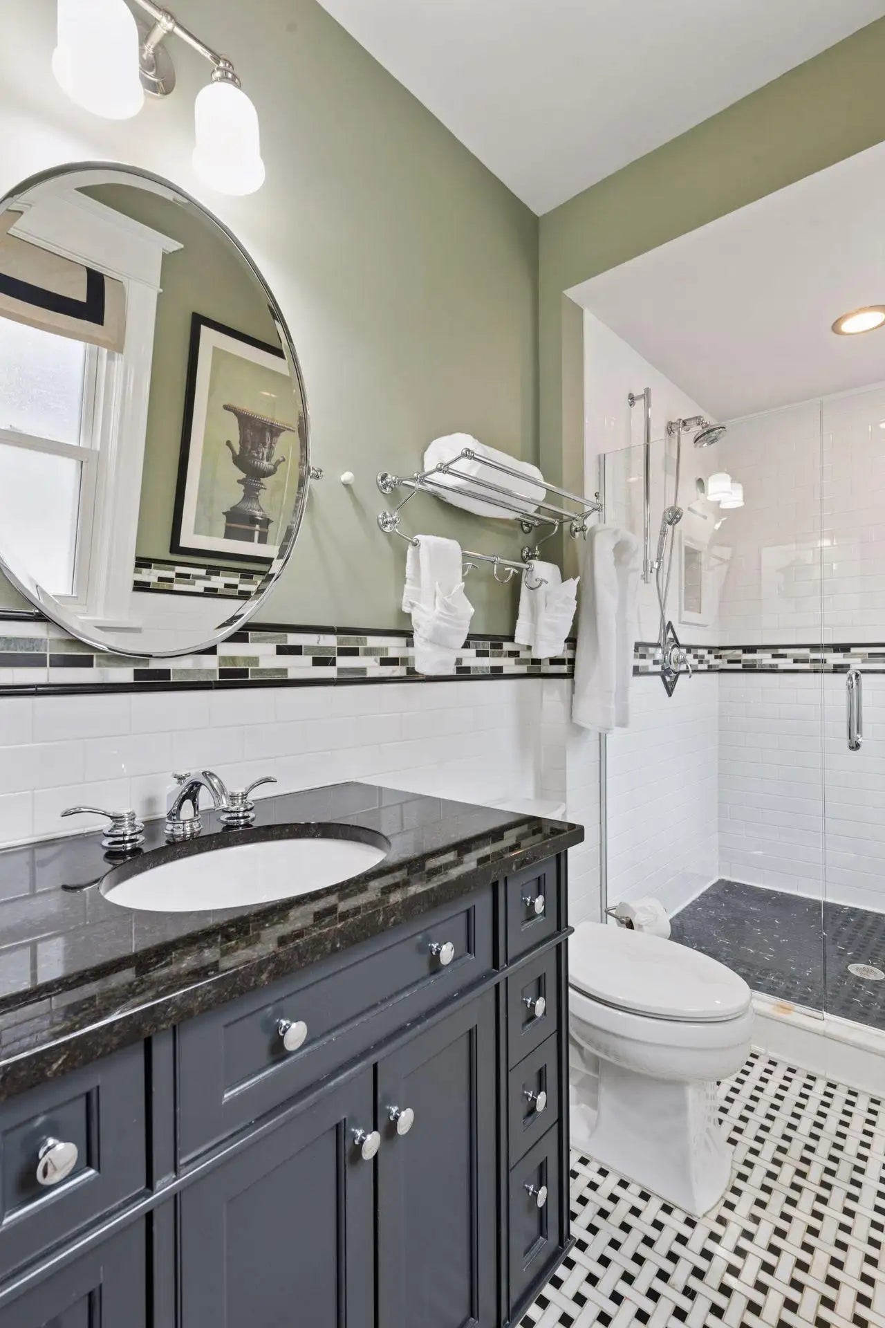 1910 Mckinley Street, Minneapolis, MN 55418