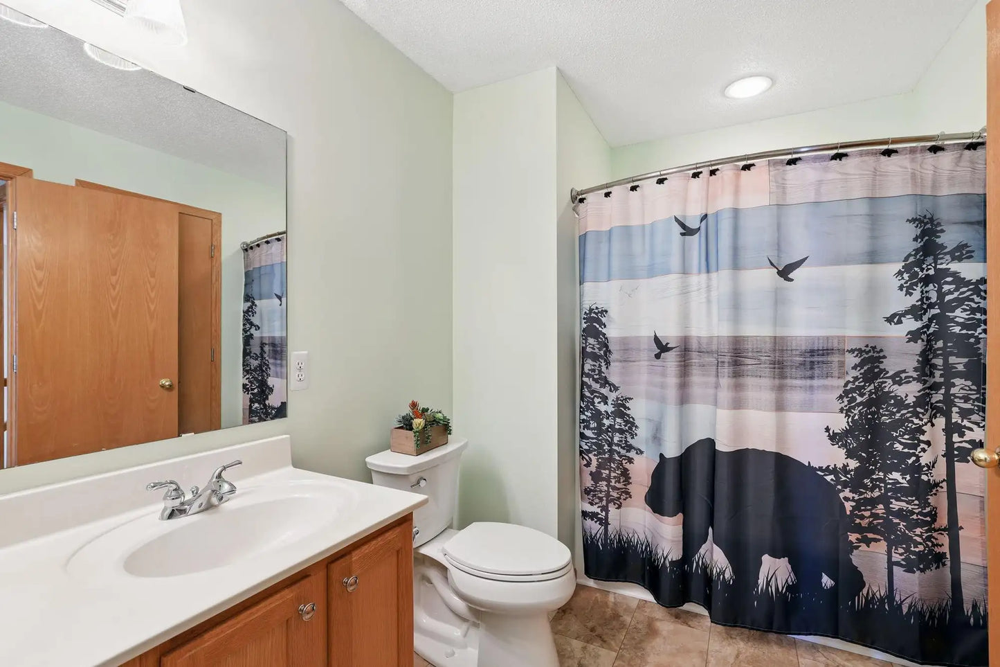 1511 Yorkshire Lane, Shakopee, MN 55379