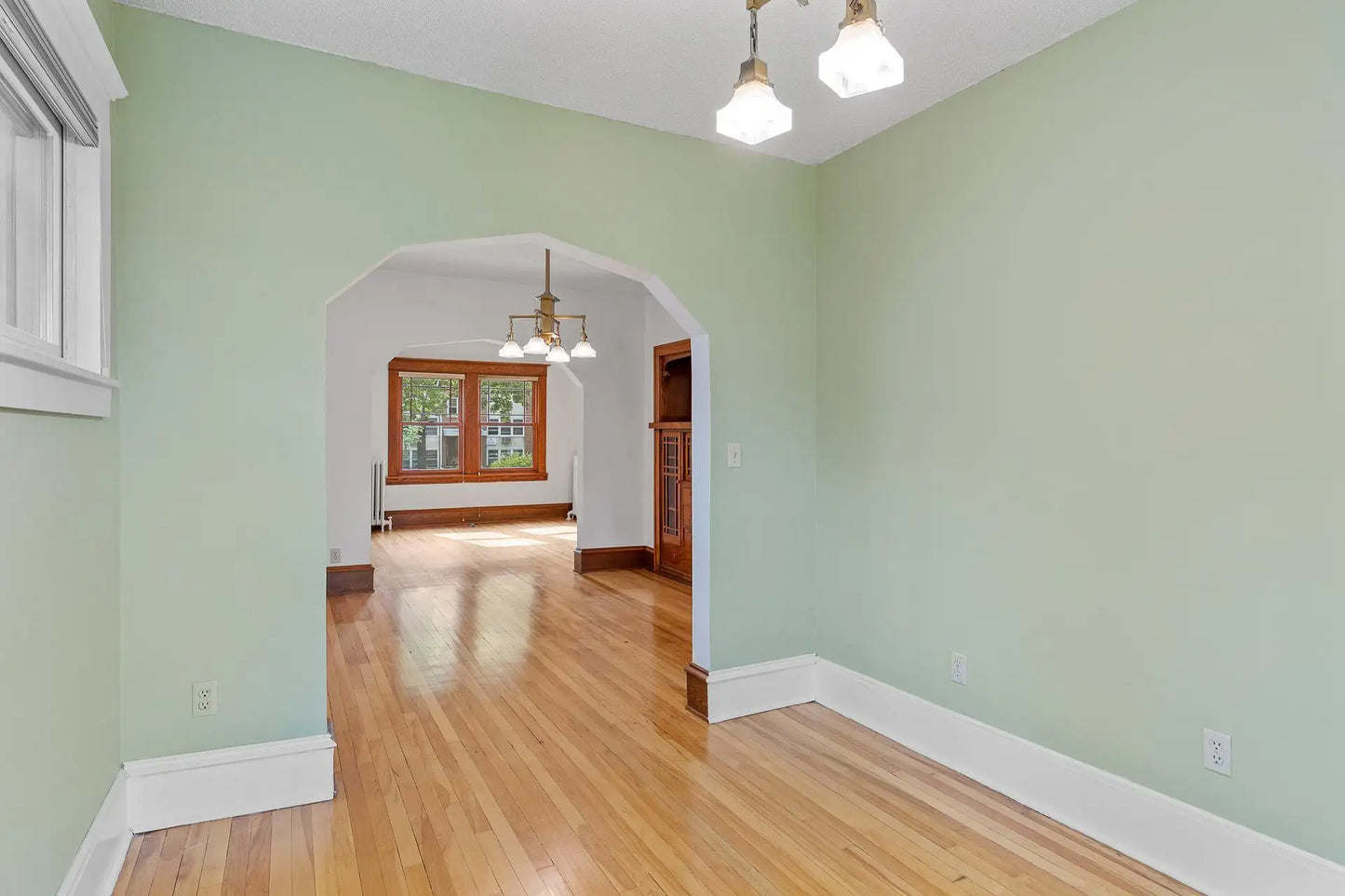 2505 Pleasant Avenue, Minneapolis, MN 55404