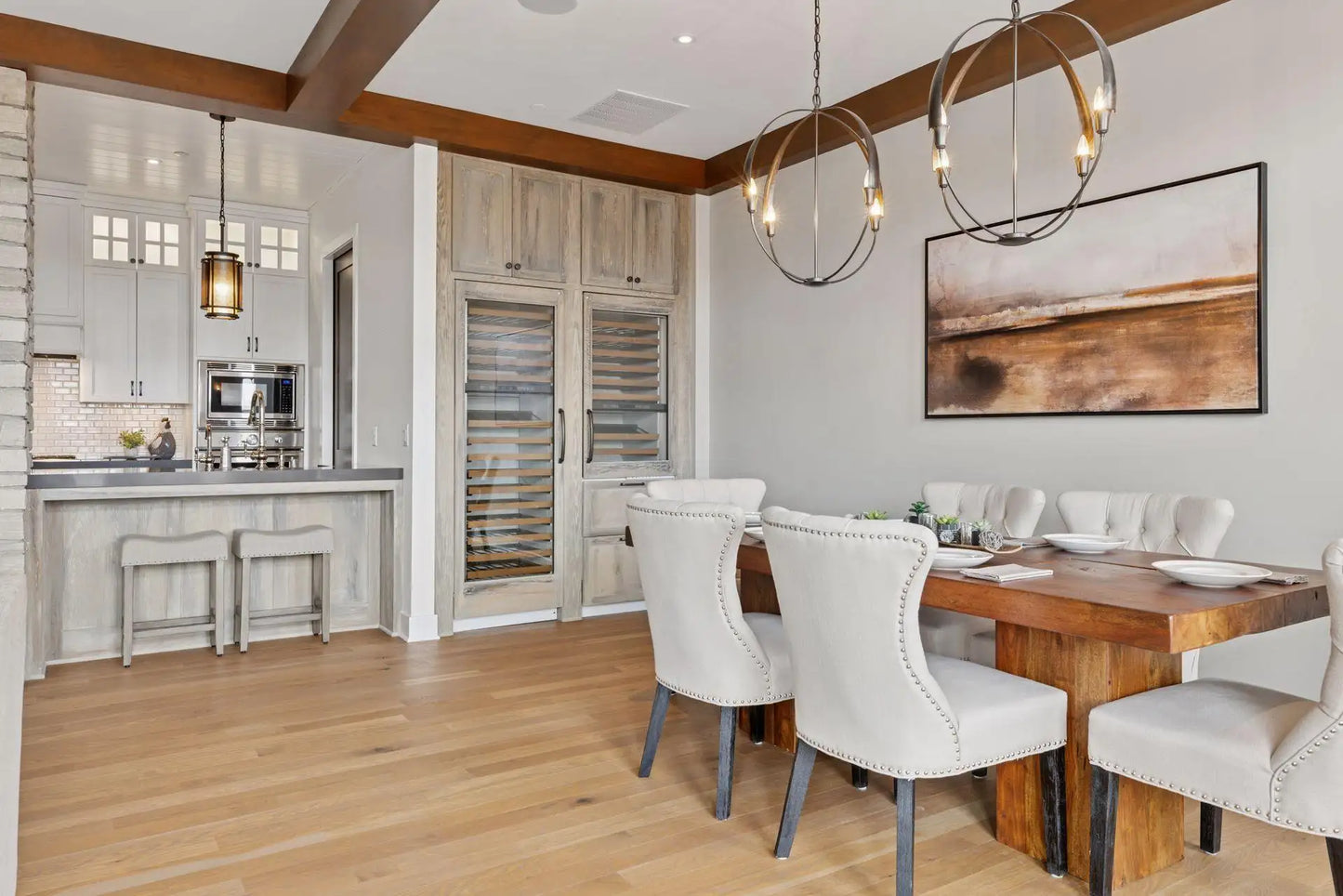 875 Lake Street, Wayzata, MN 55391