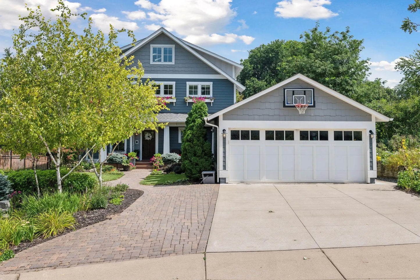 4015 Wood End Drive, Edina, MN 55424