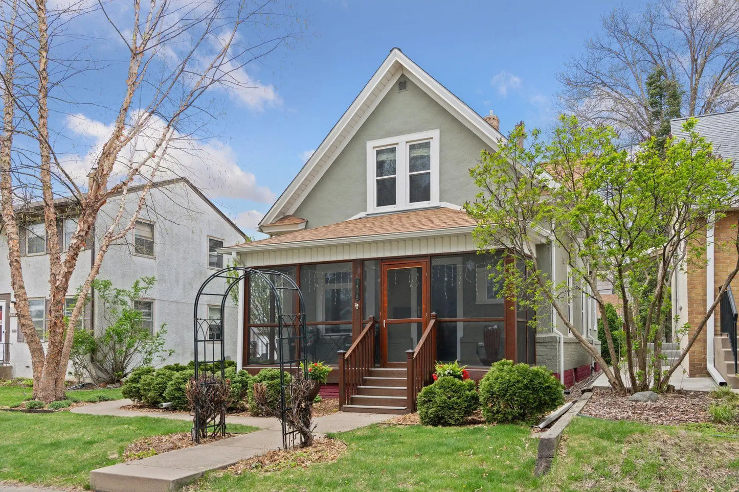 1910 Mckinley Street, Minneapolis, MN 55418