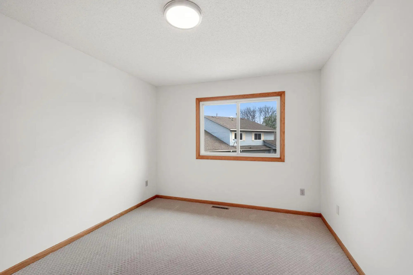 1130 Aston Place, Burnsville, MN 55337