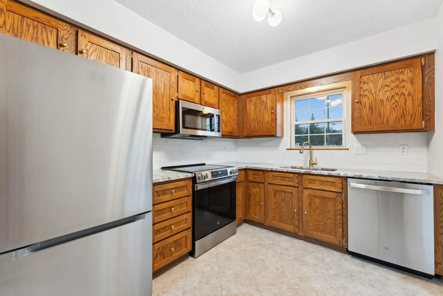 10687 Sherman Drive, Eden Prairie, MN 55347