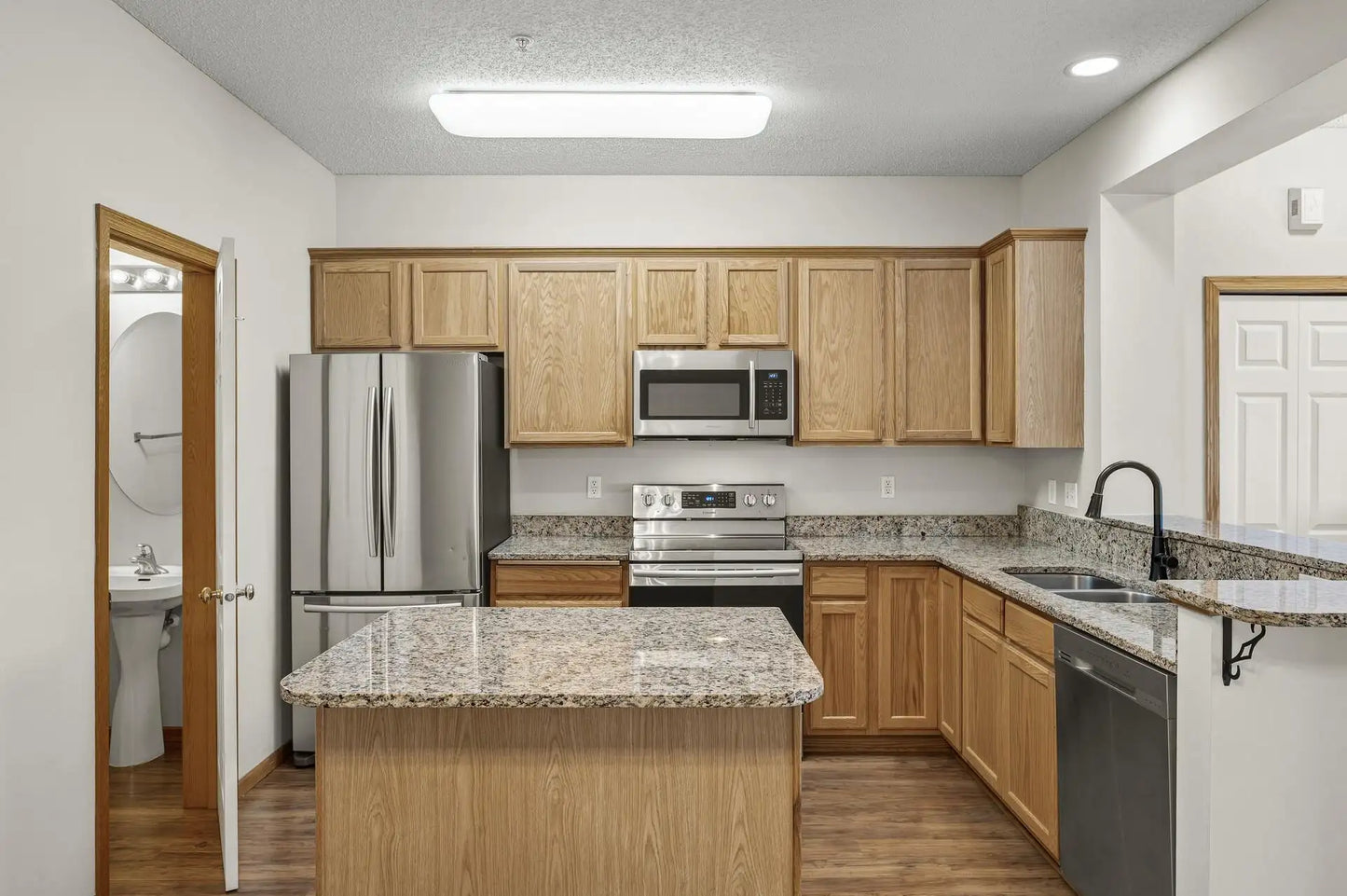 13840 54th Avenue, Plymouth, MN 55446