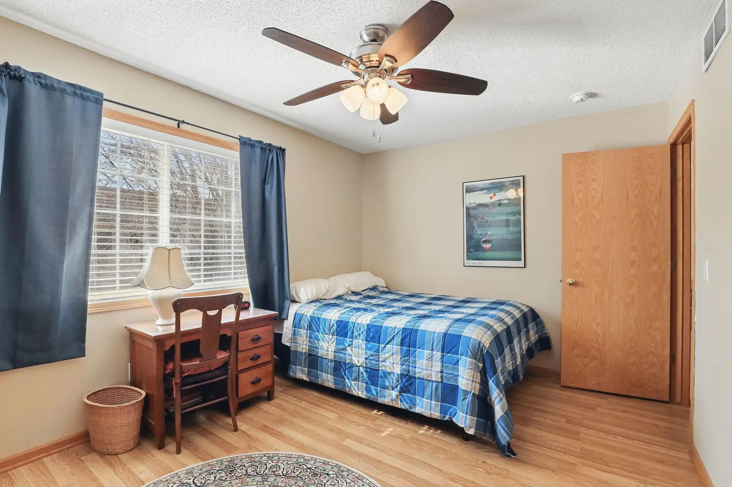 1511 Yorkshire Lane, Shakopee, MN 55379