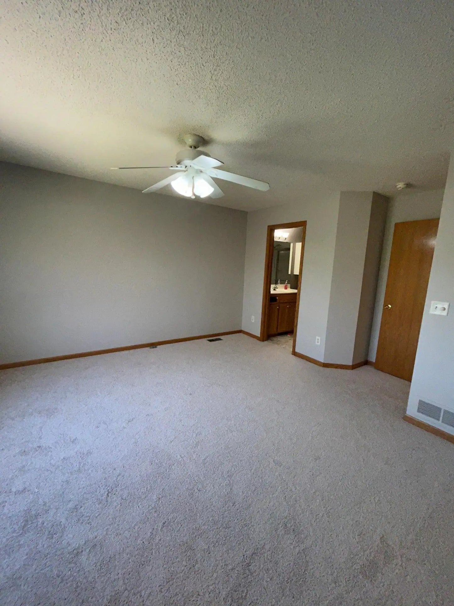 15820 Cicerone Path, Rosemount, MN 55068