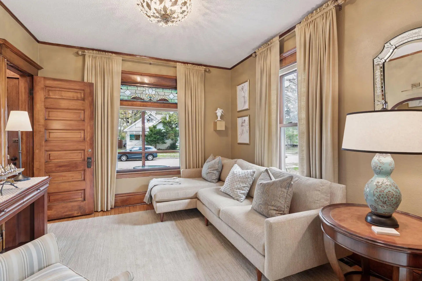 1910 Mckinley Street, Minneapolis, MN 55418