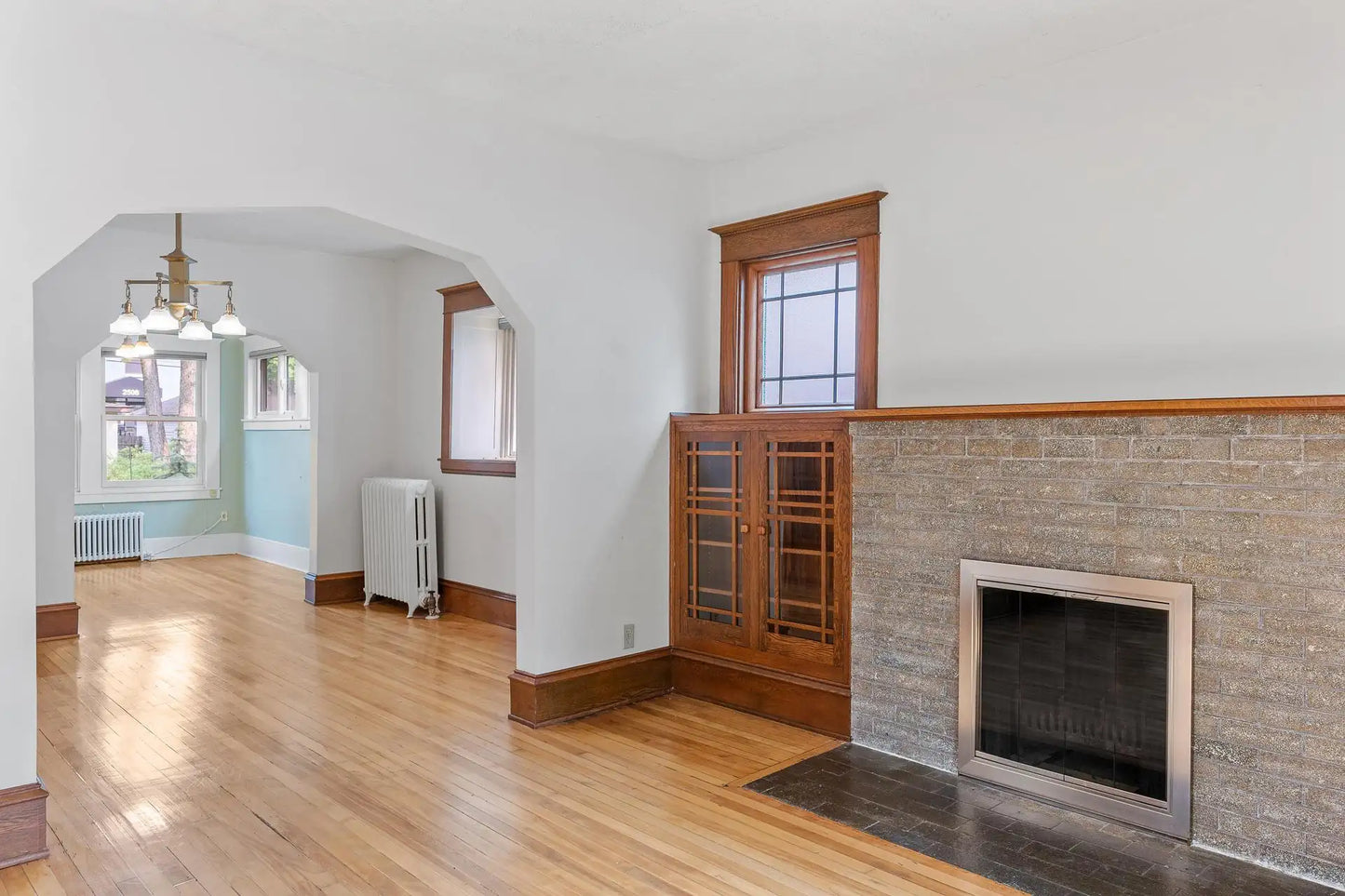 2505 Pleasant Avenue, Minneapolis, MN 55404
