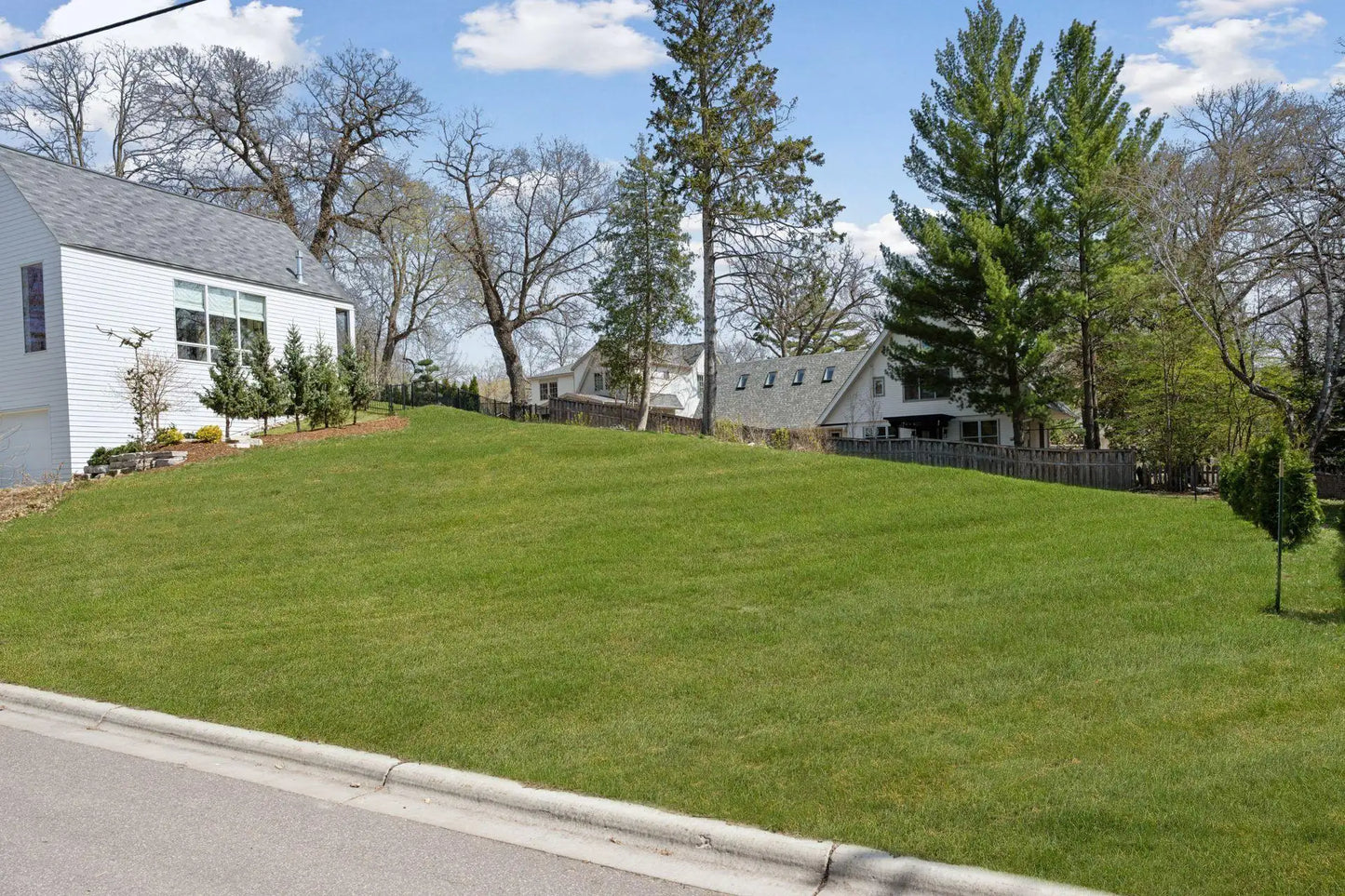 1052 Circle Drive, Wayzata, MN 55391