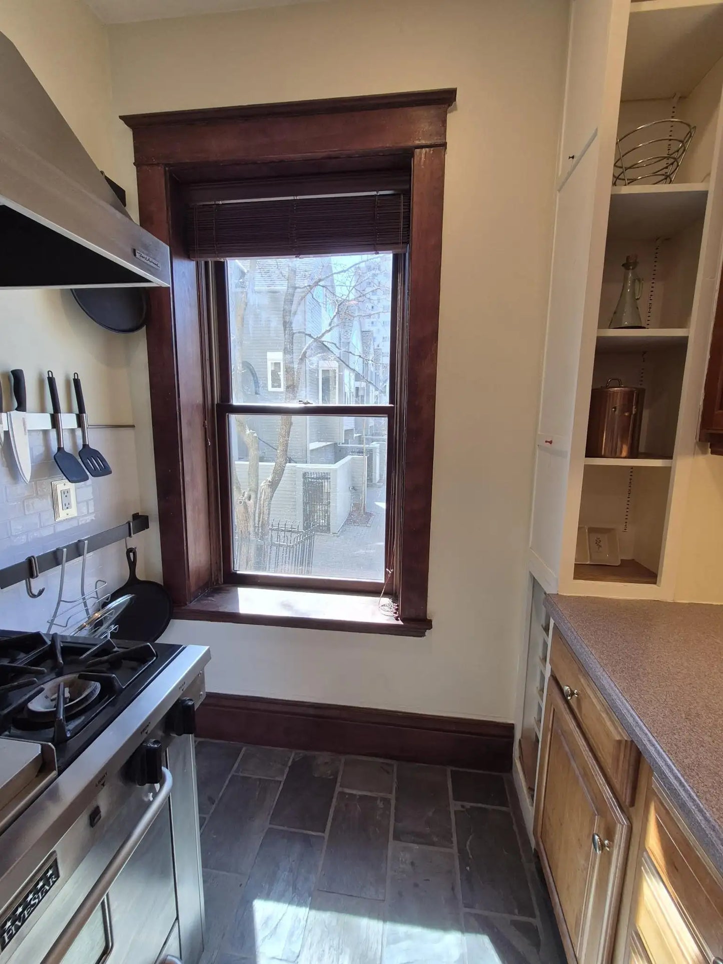 1311 Yale Place, Minneapolis, MN 55403