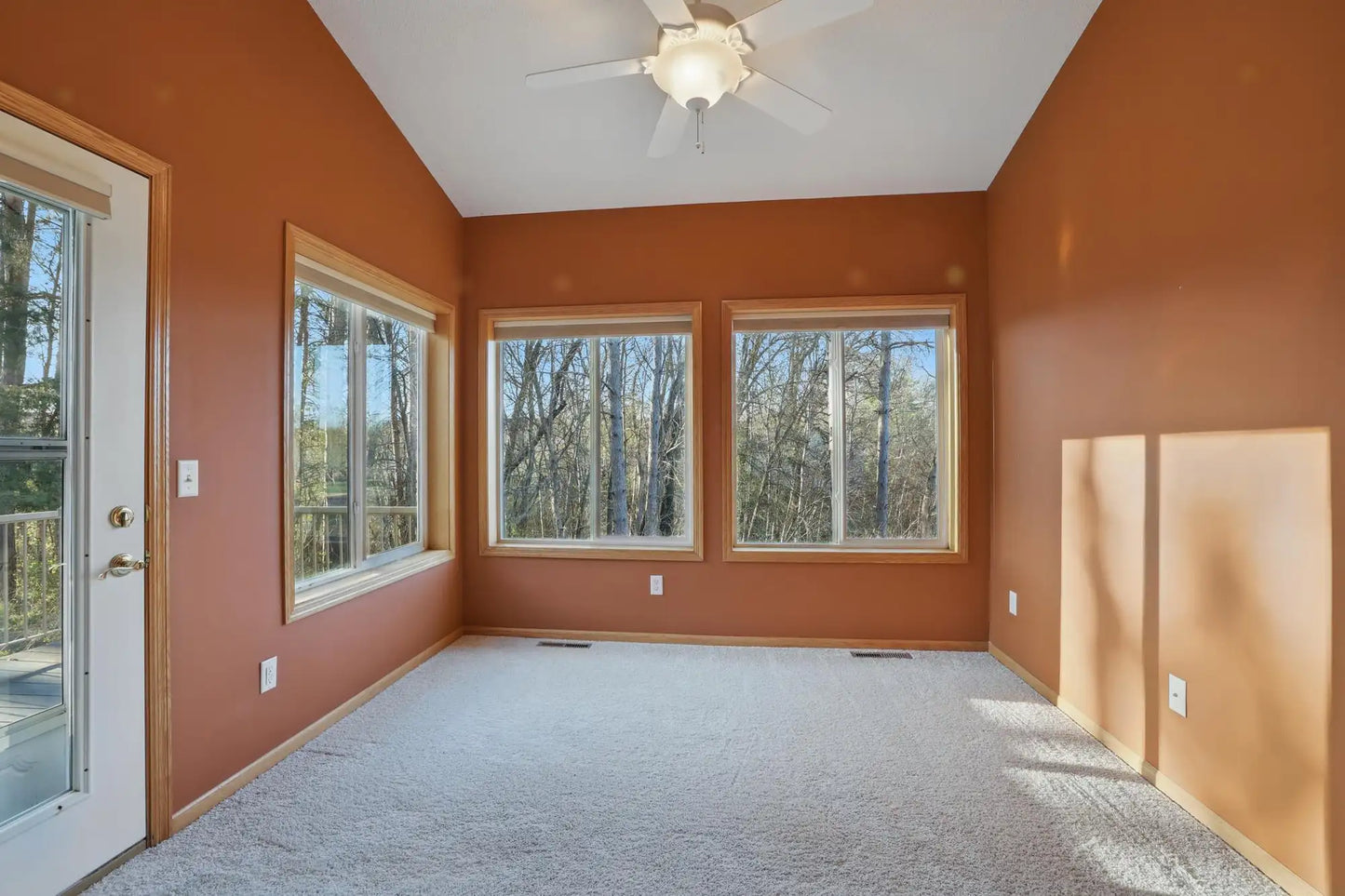 1191 Sterling Circle, Maplewood, MN 55119