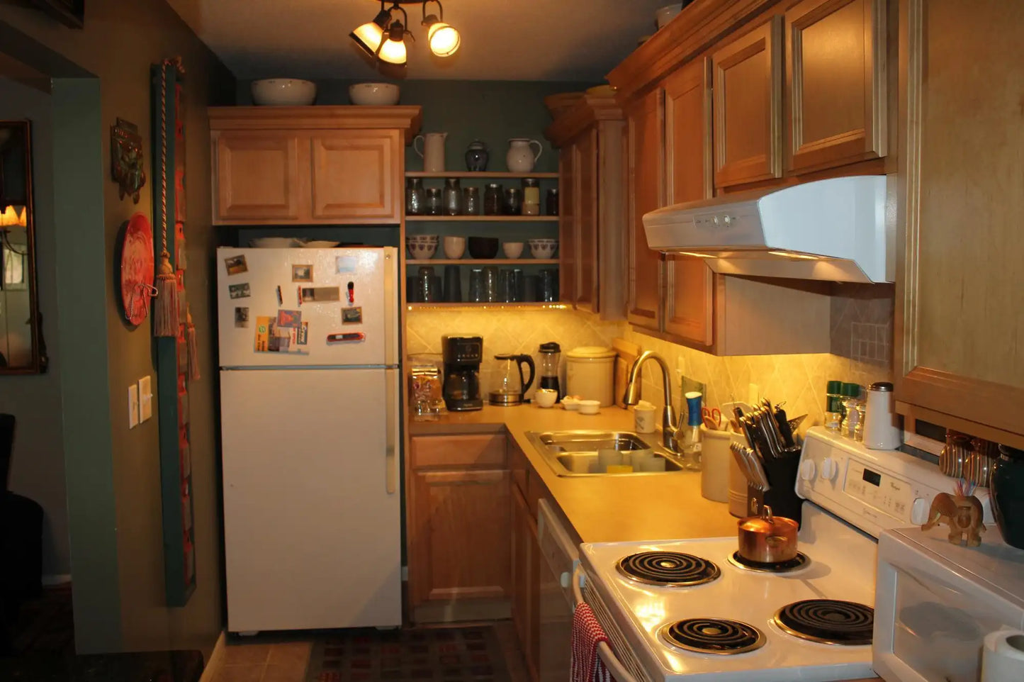 10301 Cedar Lake Road, Minnetonka, MN 55305