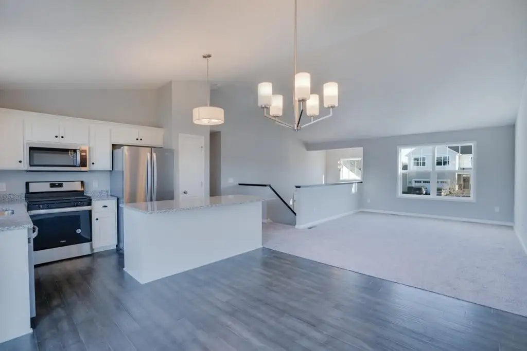 19911 English Avenue, Forest Lake, MN 55025