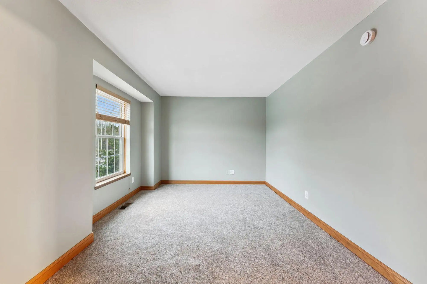 10687 Sherman Drive, Eden Prairie, MN 55347