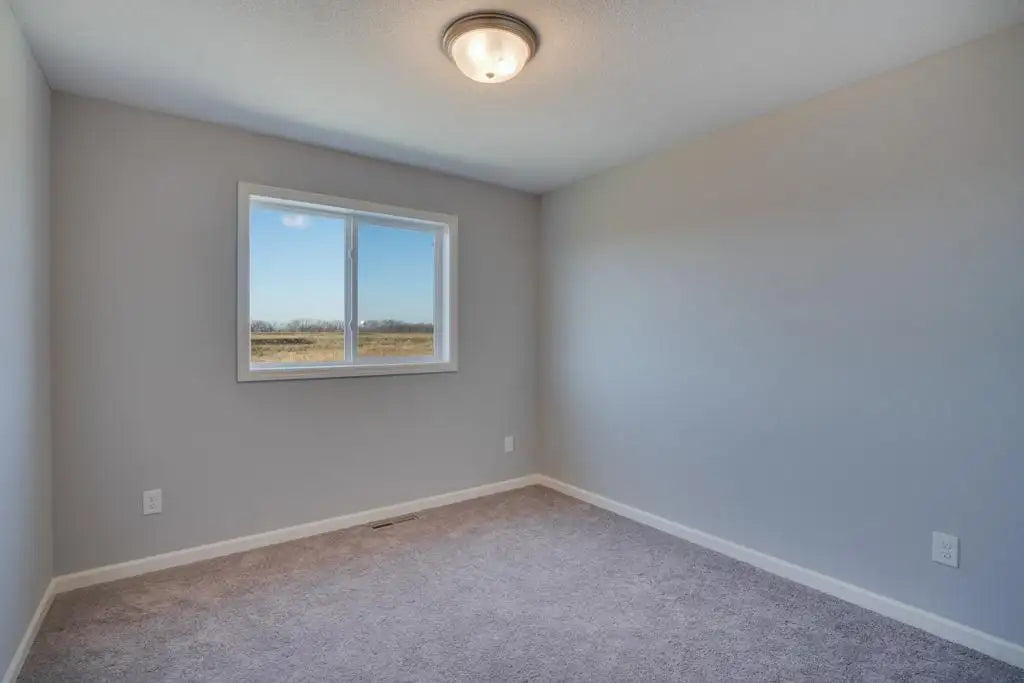 19911 English Avenue, Forest Lake, MN 55025