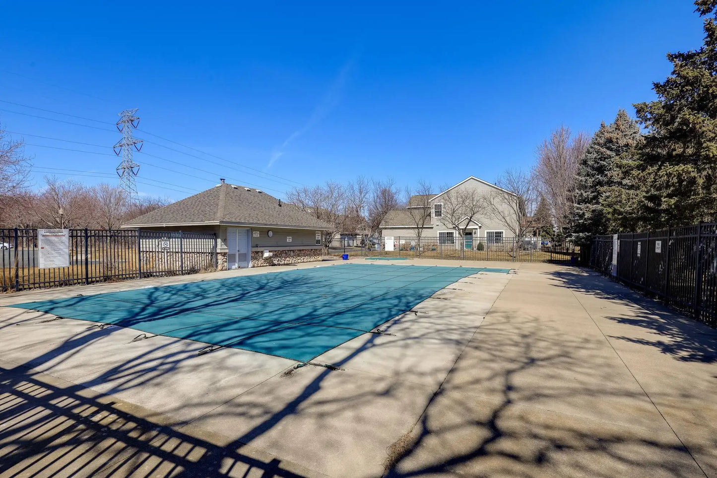 1511 Yorkshire Lane, Shakopee, MN 55379