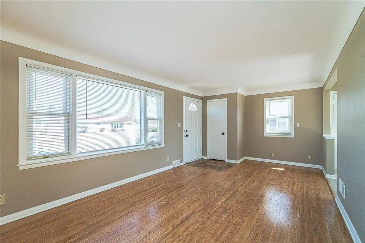 115 Spruce Street, South Saint Paul, MN 55075