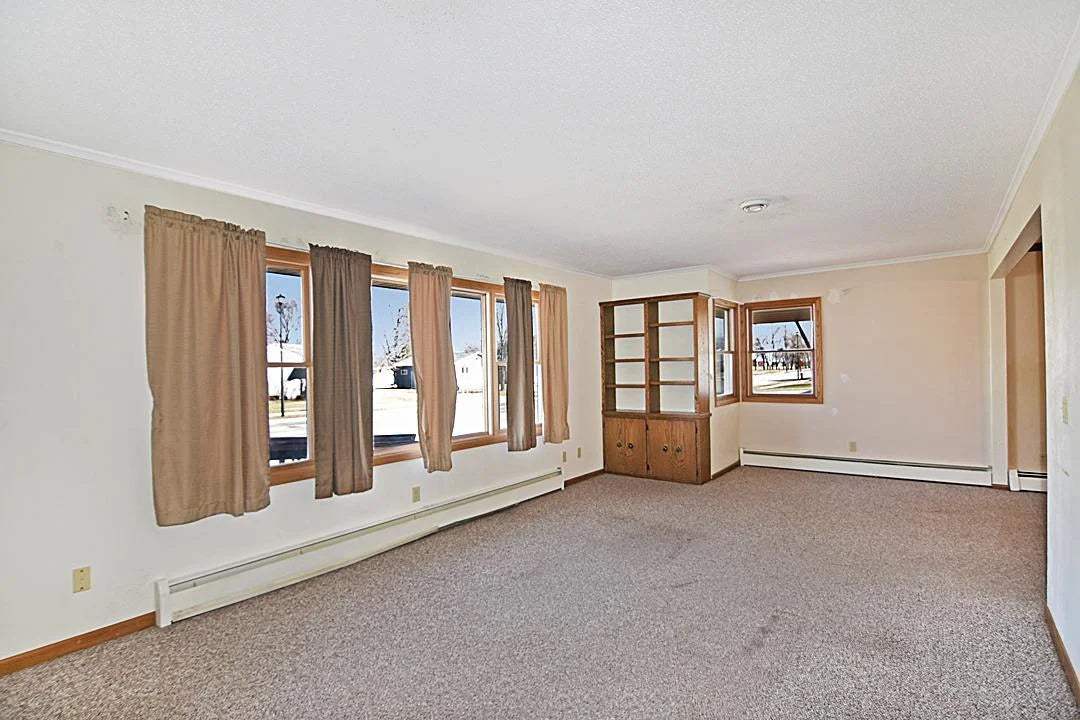 910 Ash Street, Sauk Centre, MN 56378