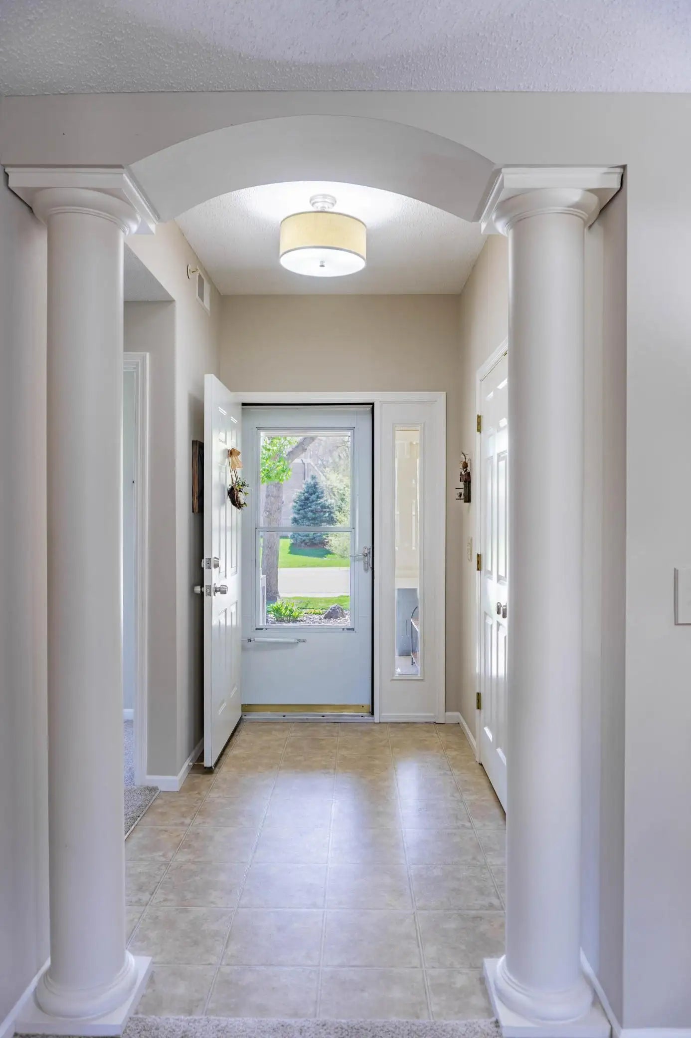 1475 Ravoux Lane, Chaska, MN 55318