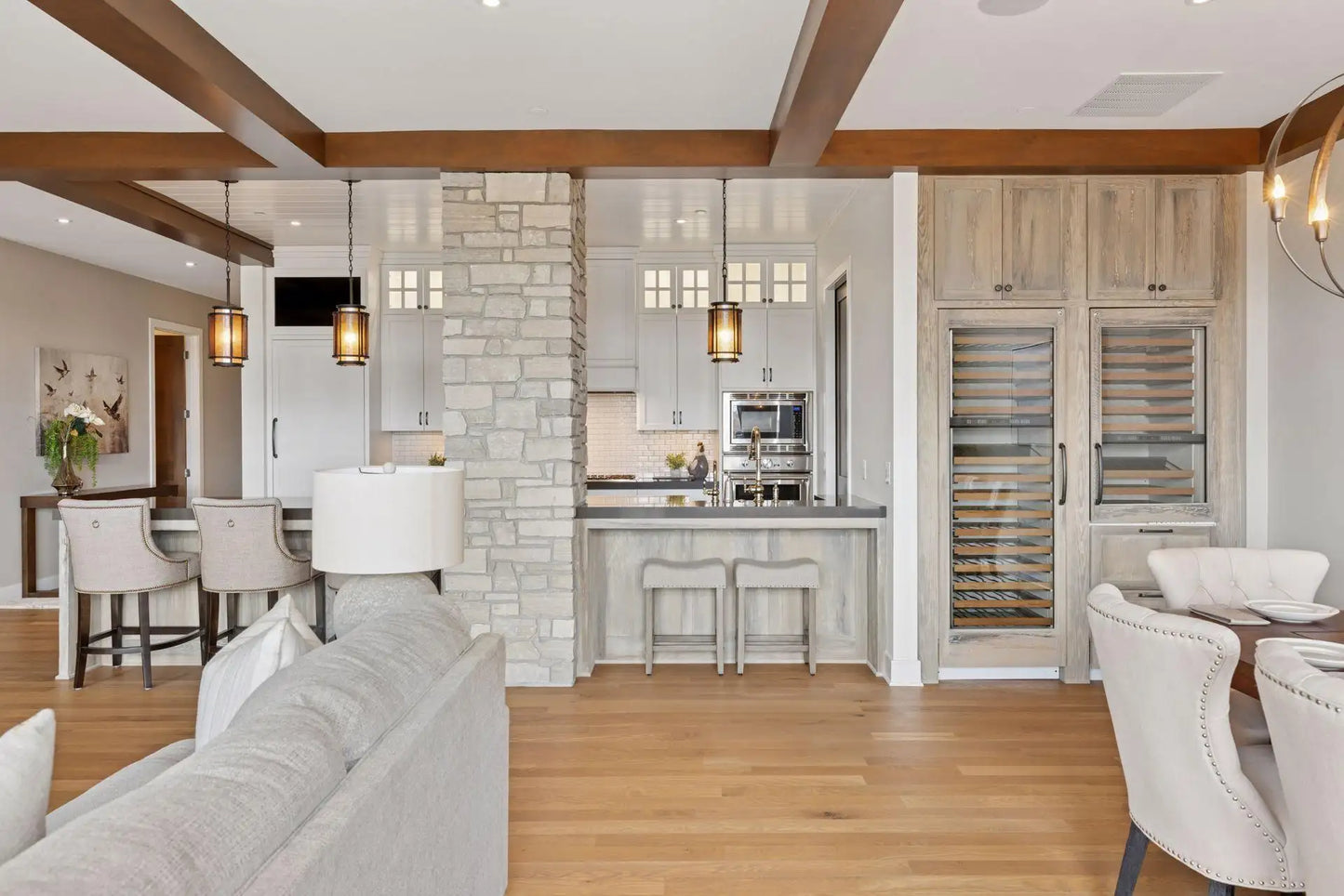 875 Lake Street, Wayzata, MN 55391